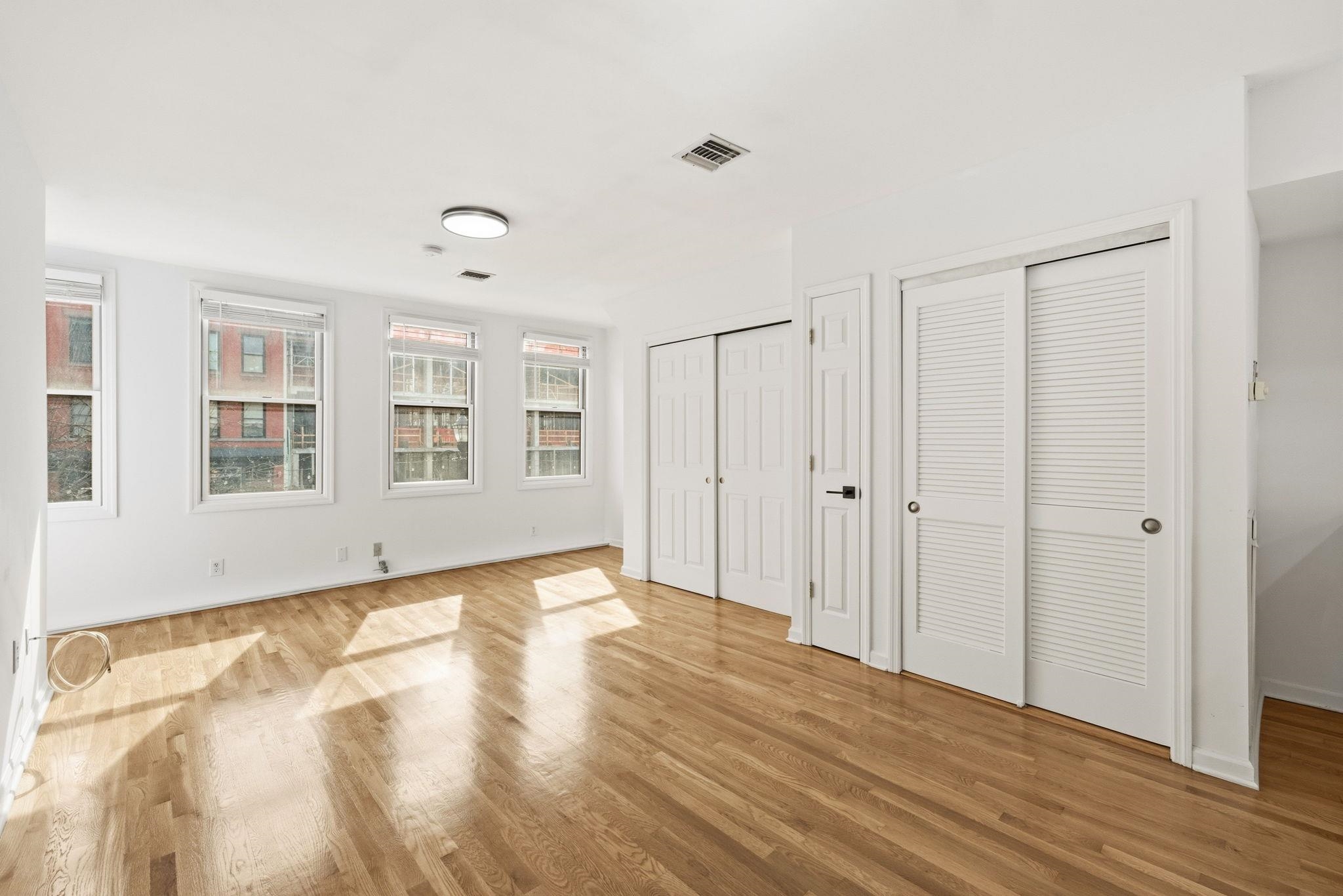 312 WASHINGTON ST Unit: 1