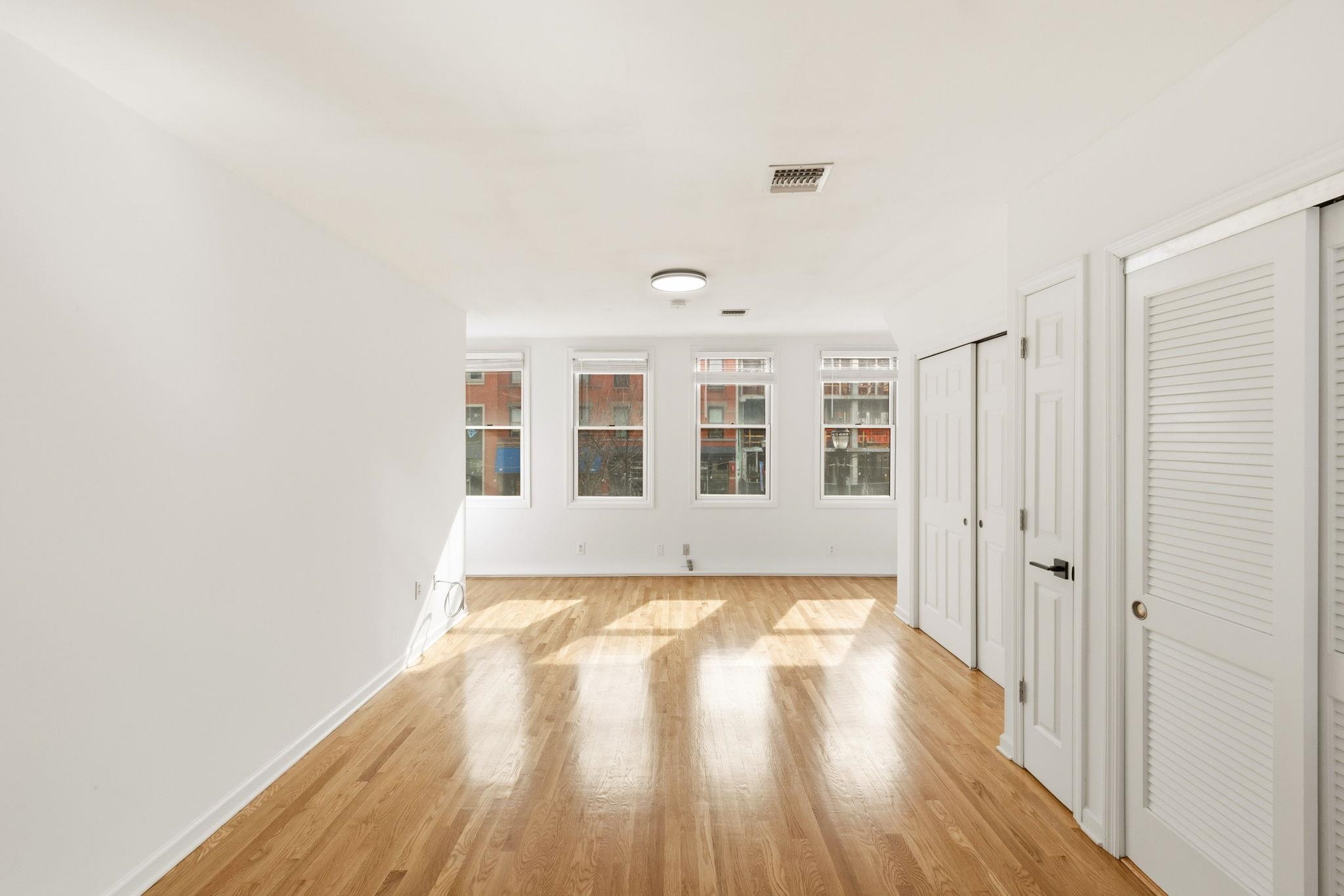 312 WASHINGTON ST Unit: 1