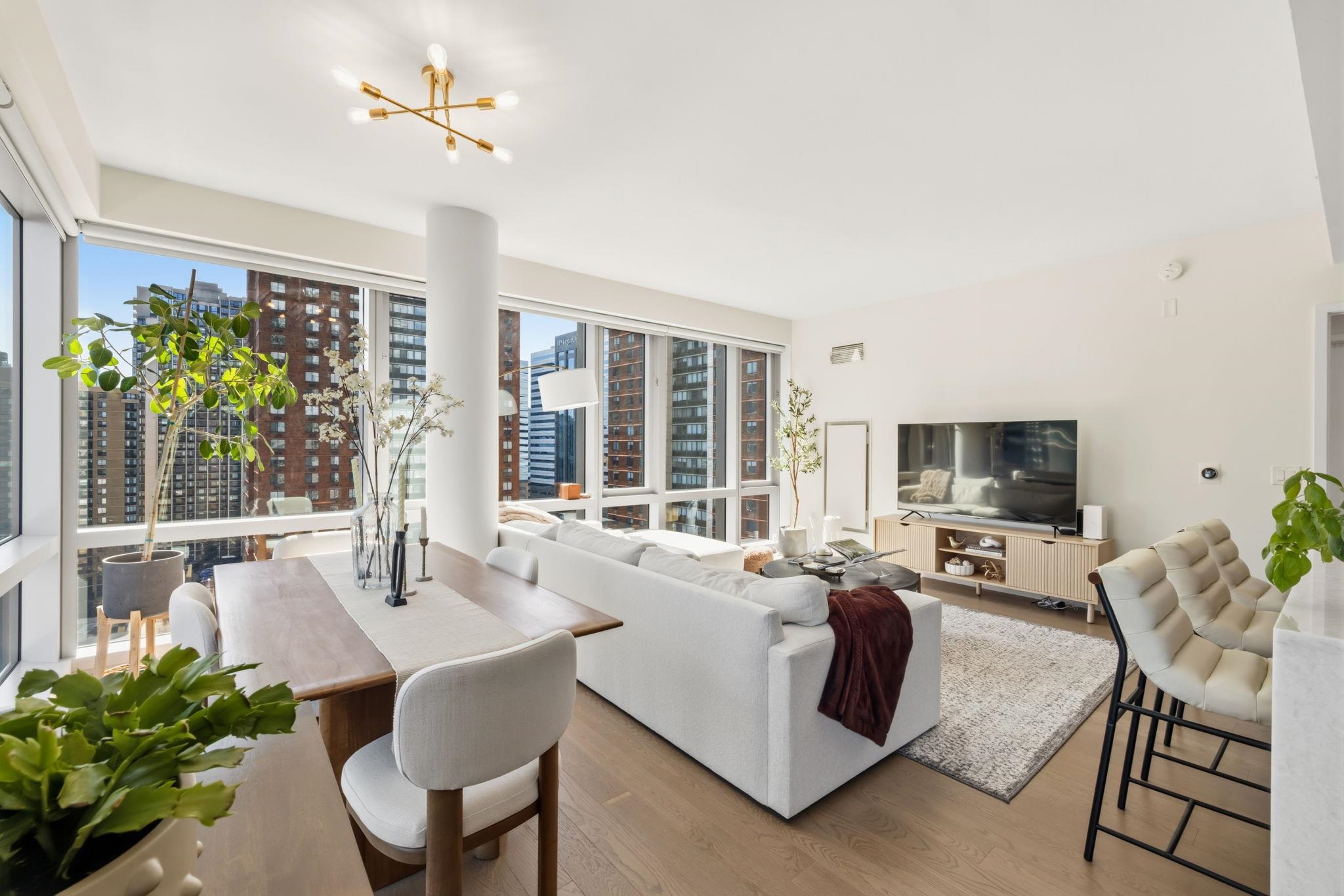 75 PARK LANE SOUTH Unit: 1407