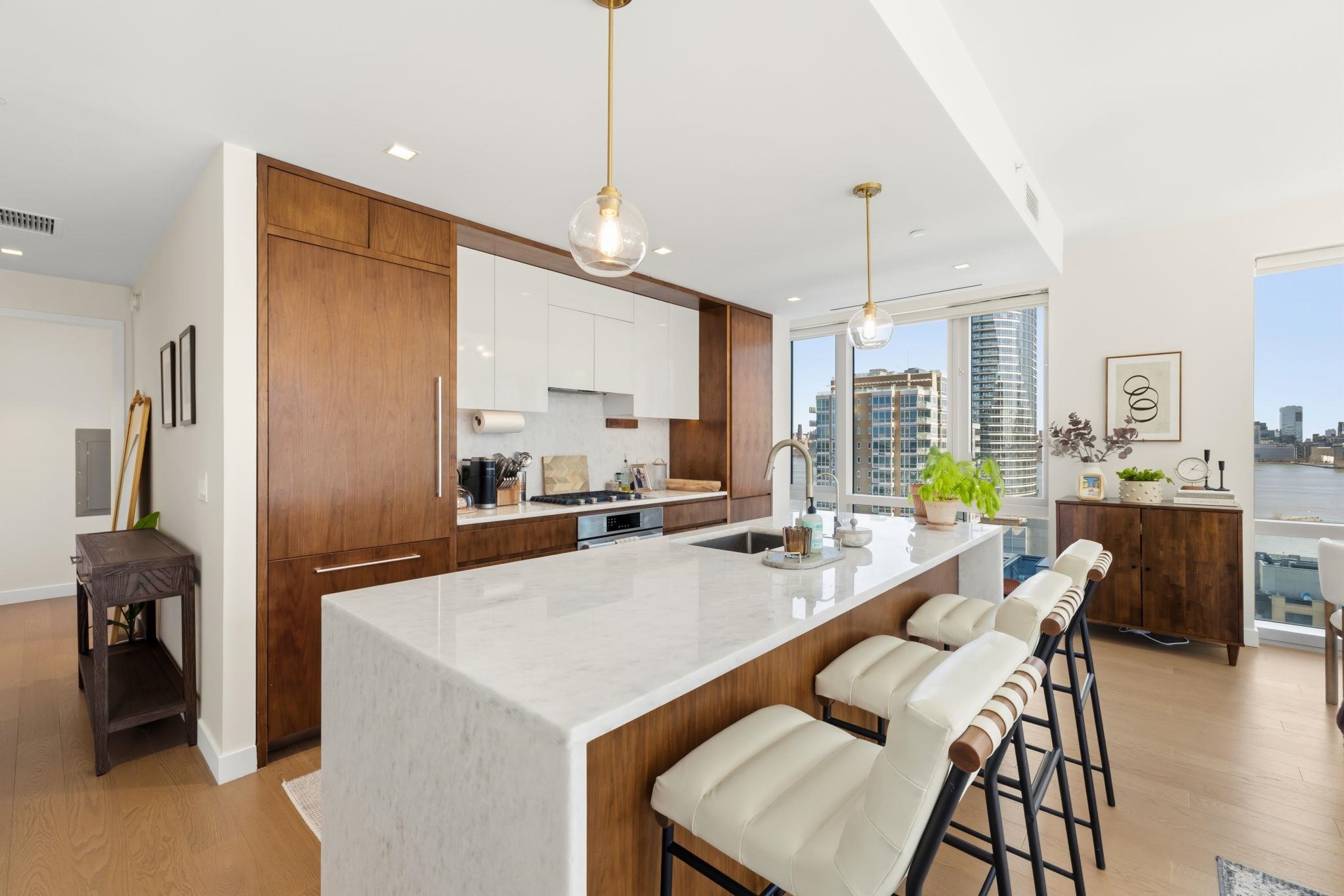 75 PARK LANE SOUTH Unit: 1407