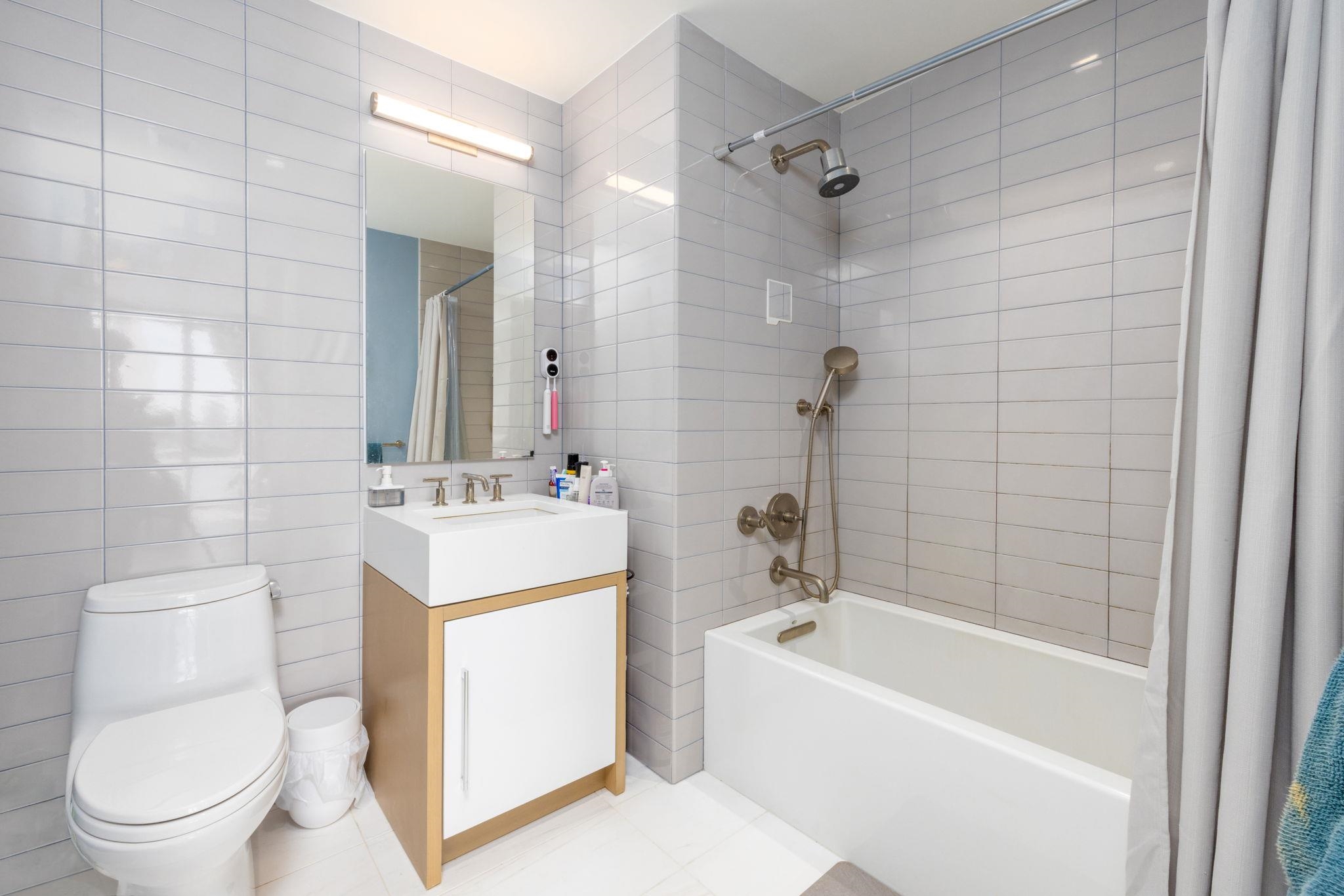 75 PARK LANE SOUTH Unit: 1407