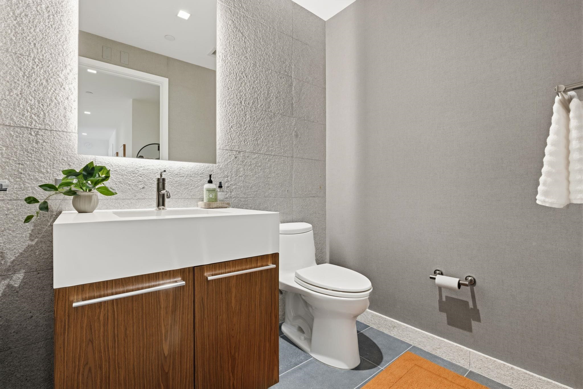 75 PARK LANE SOUTH Unit: 1407