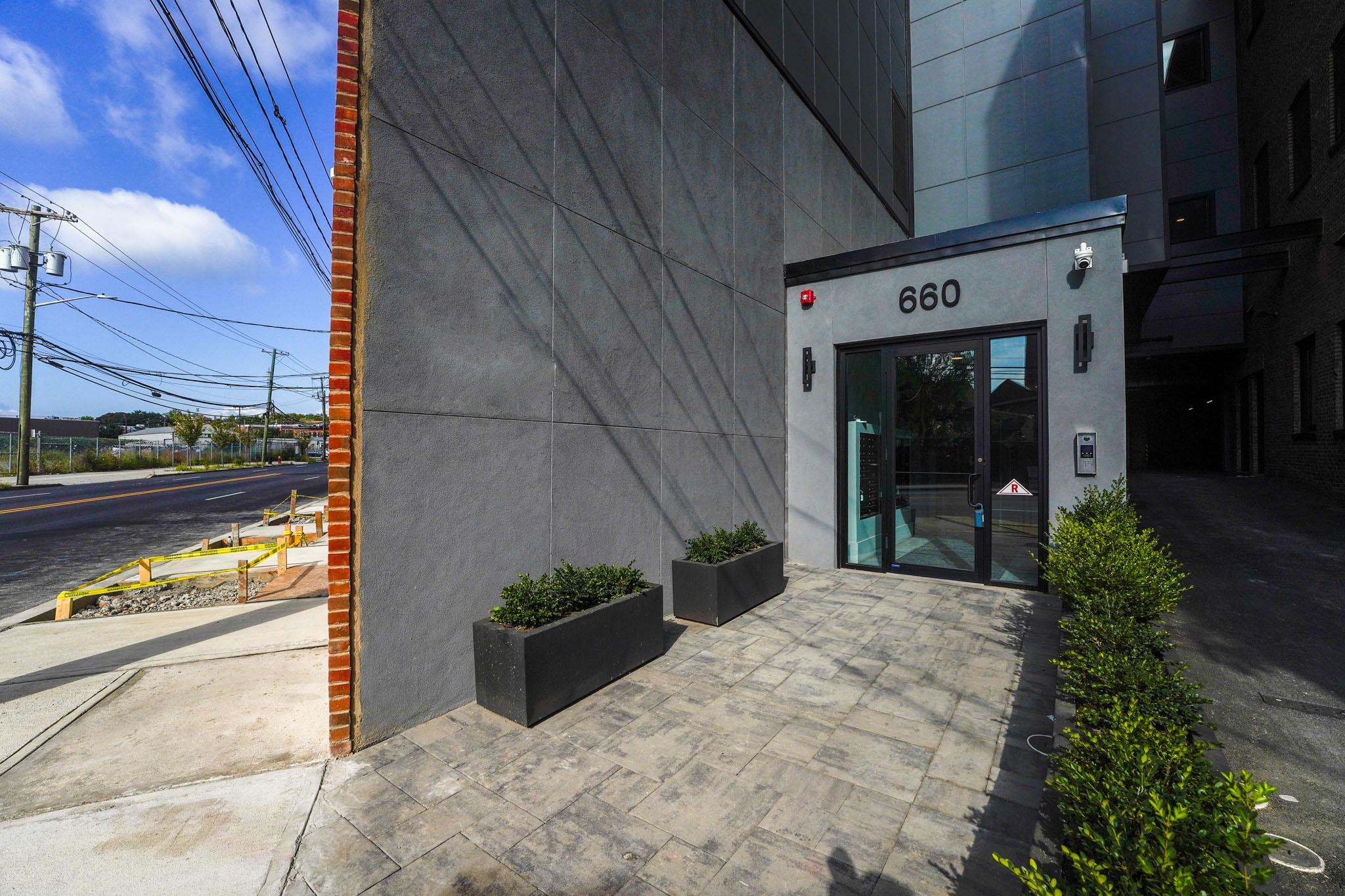 660 GRAND ST Unit: 312