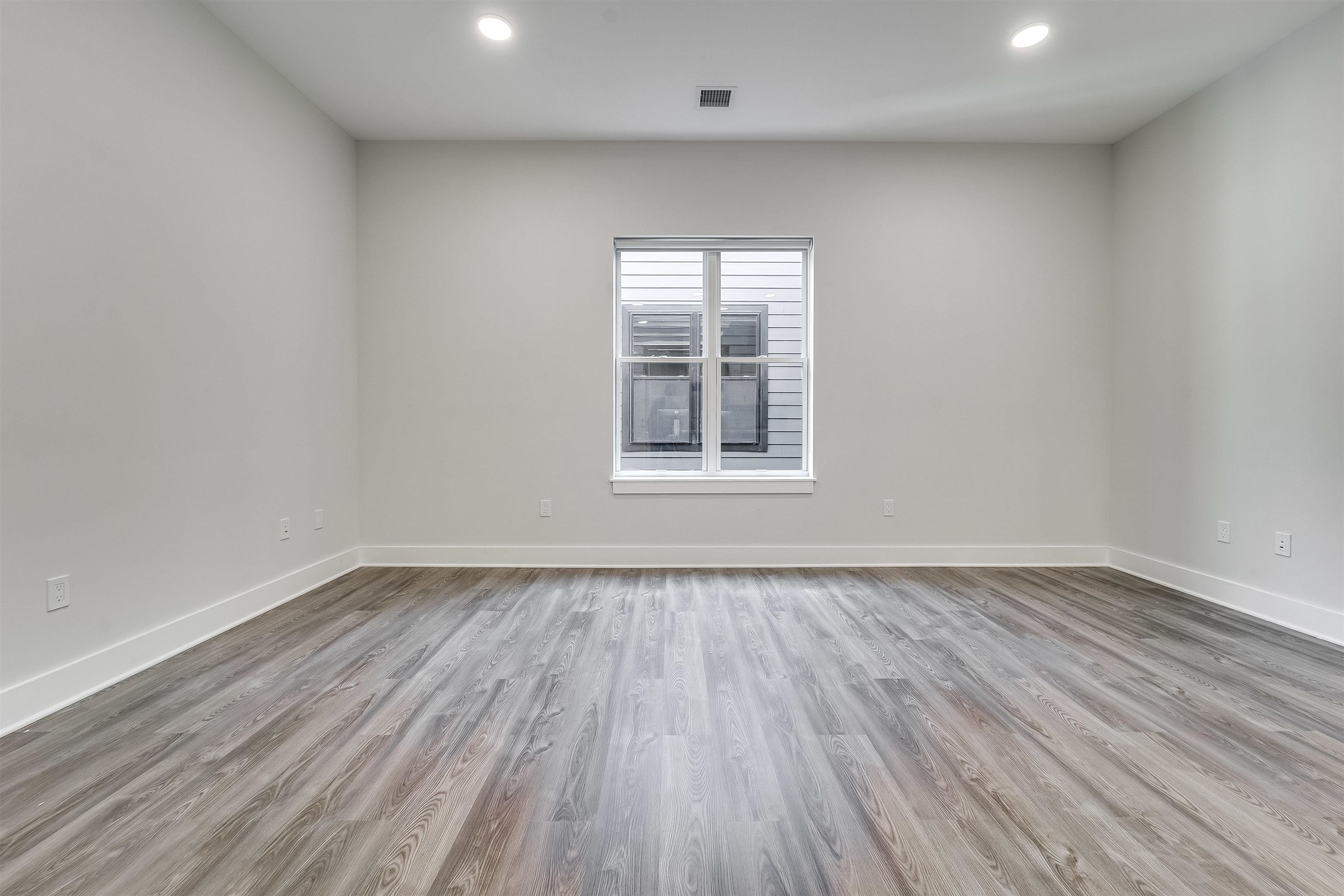660 GRAND ST Unit: 312