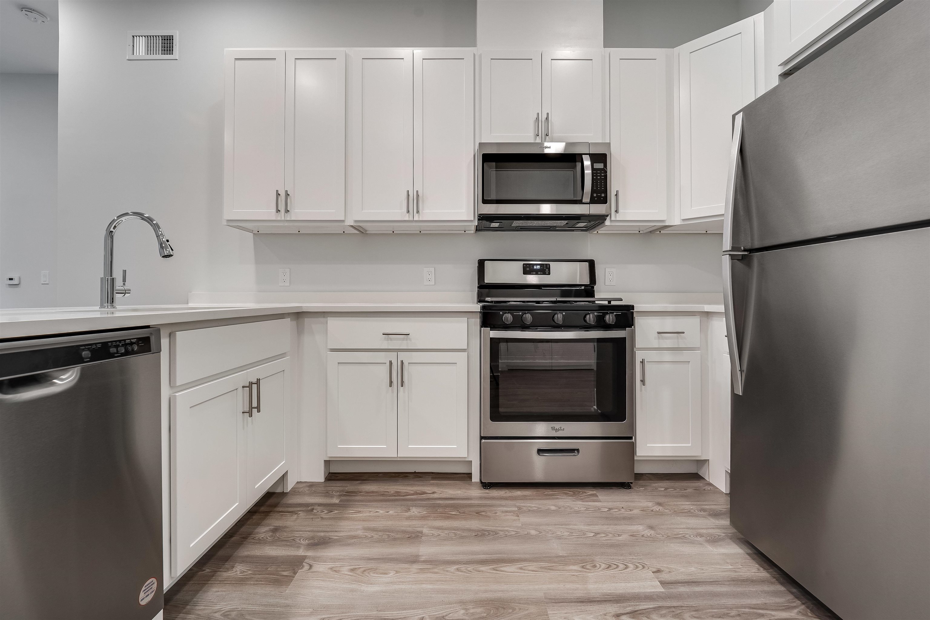 660 GRAND ST Unit: 312