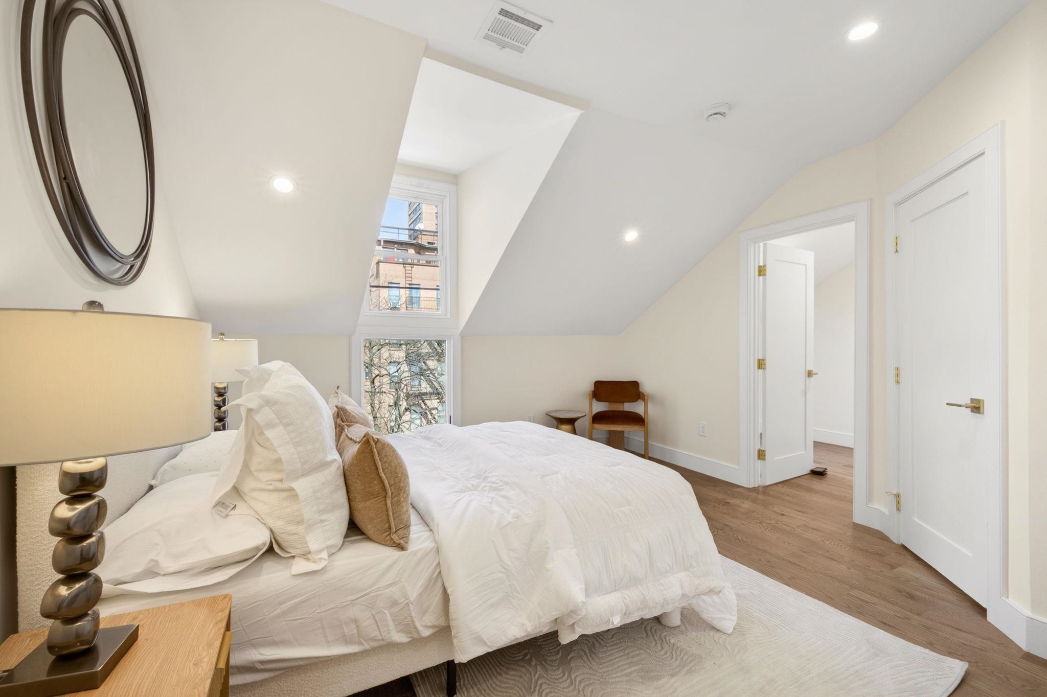 168 GRAND ST