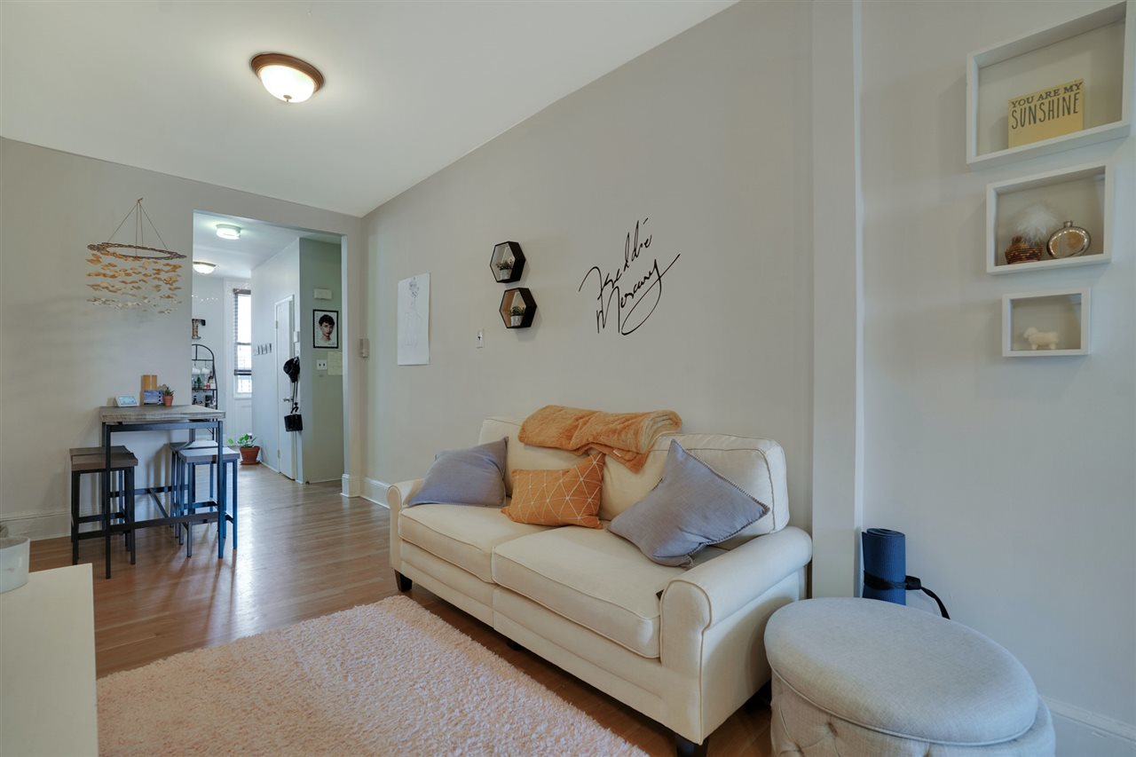 402 MONROE ST Unit: 4L
