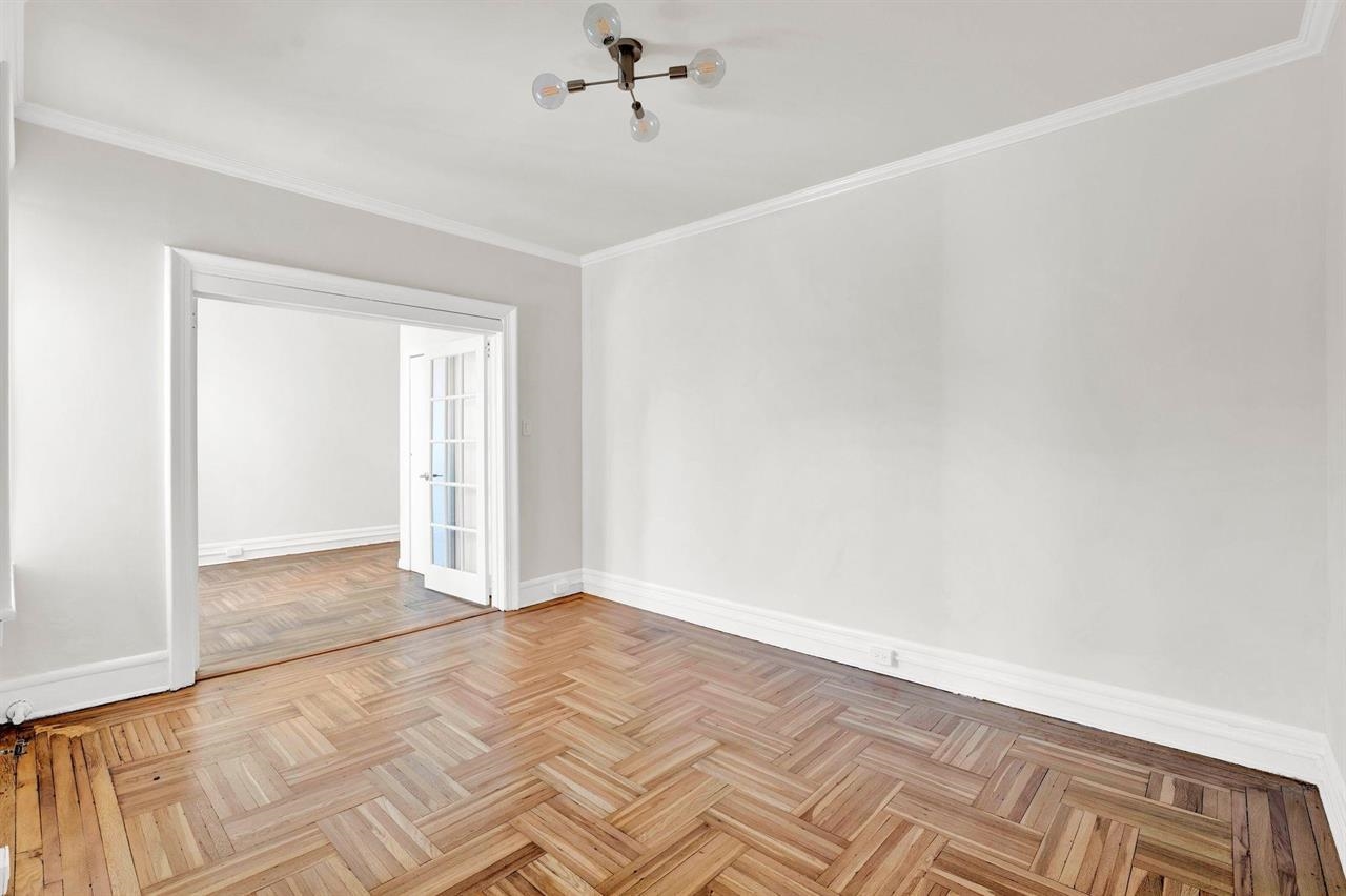 275 HARRISON AVE Unit: E5