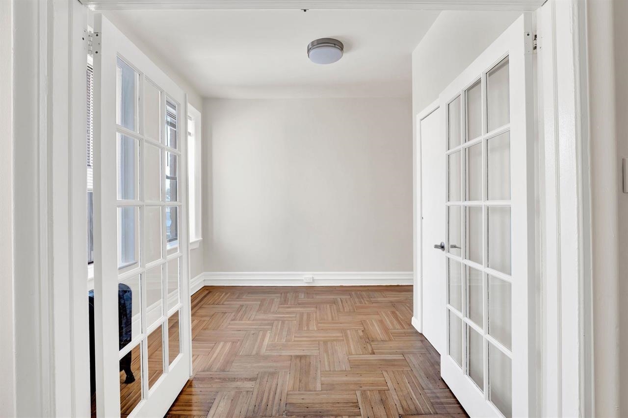 275 HARRISON AVE Unit: E5