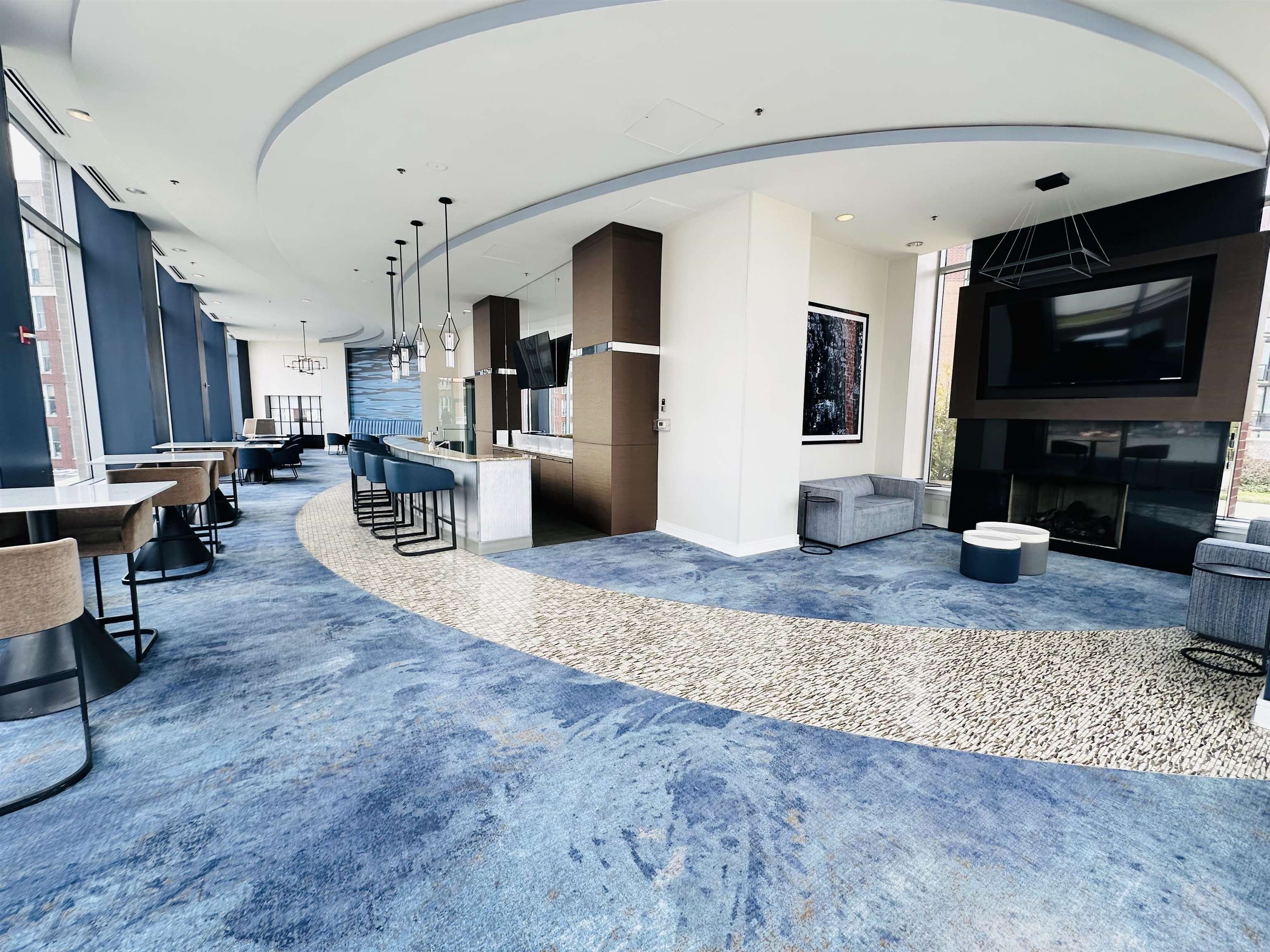 1125 MAXWELL LANE Unit: 426