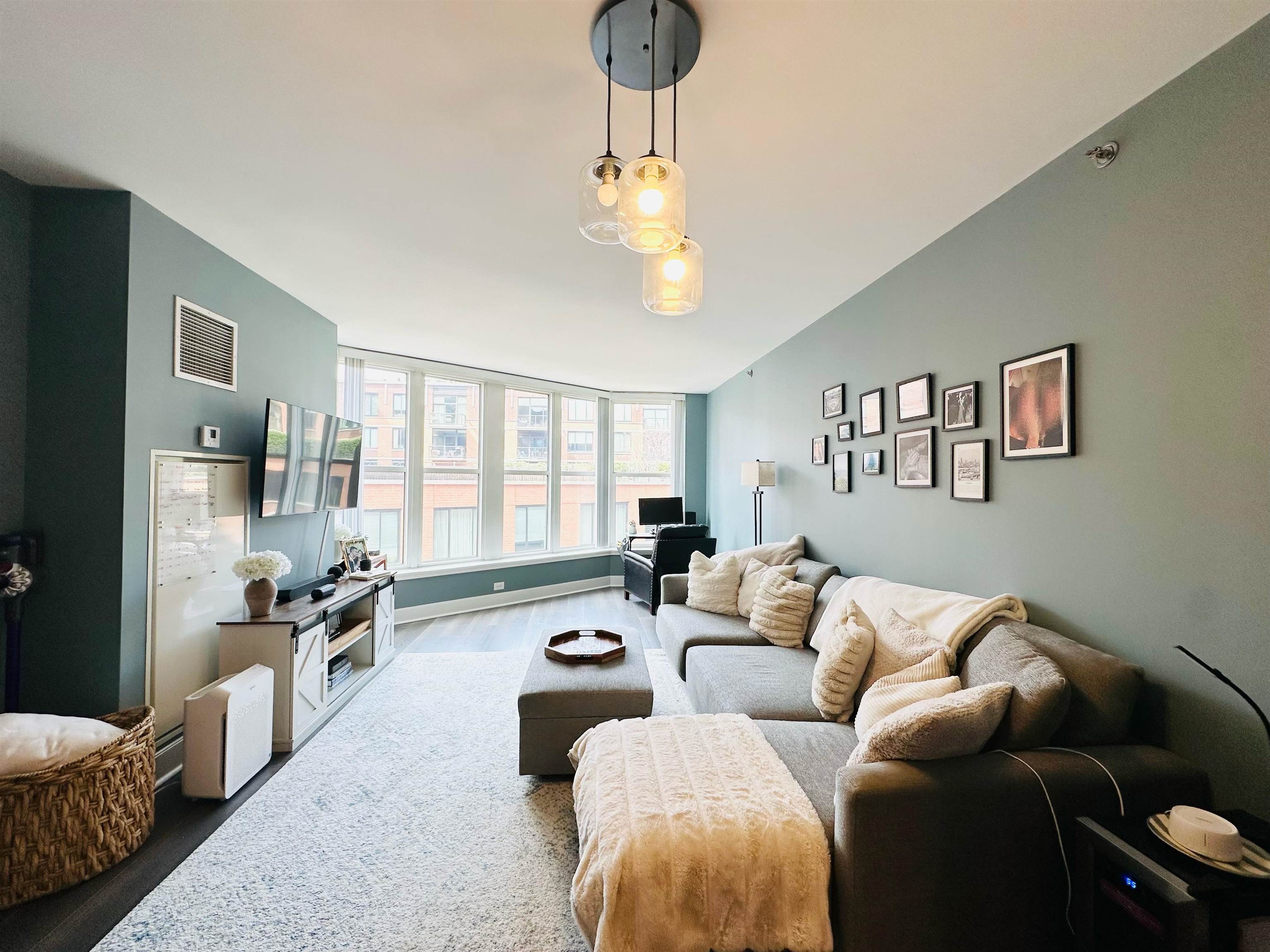 1125 MAXWELL LANE Unit: 426