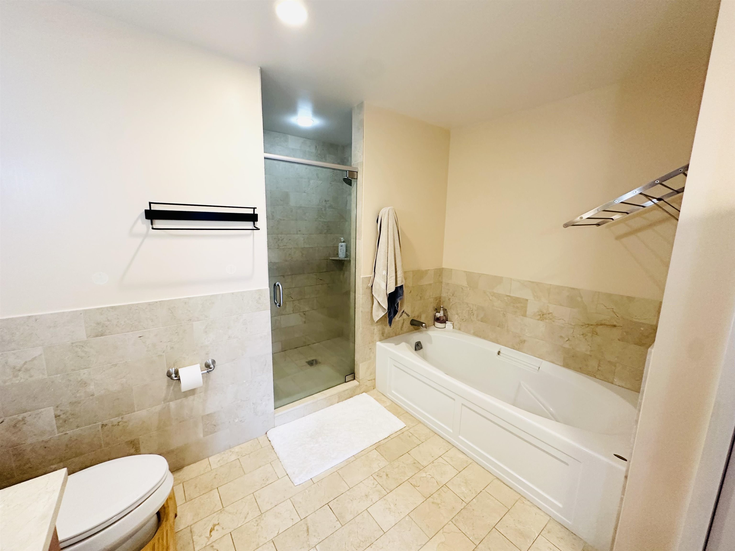 1125 MAXWELL LANE Unit: 426