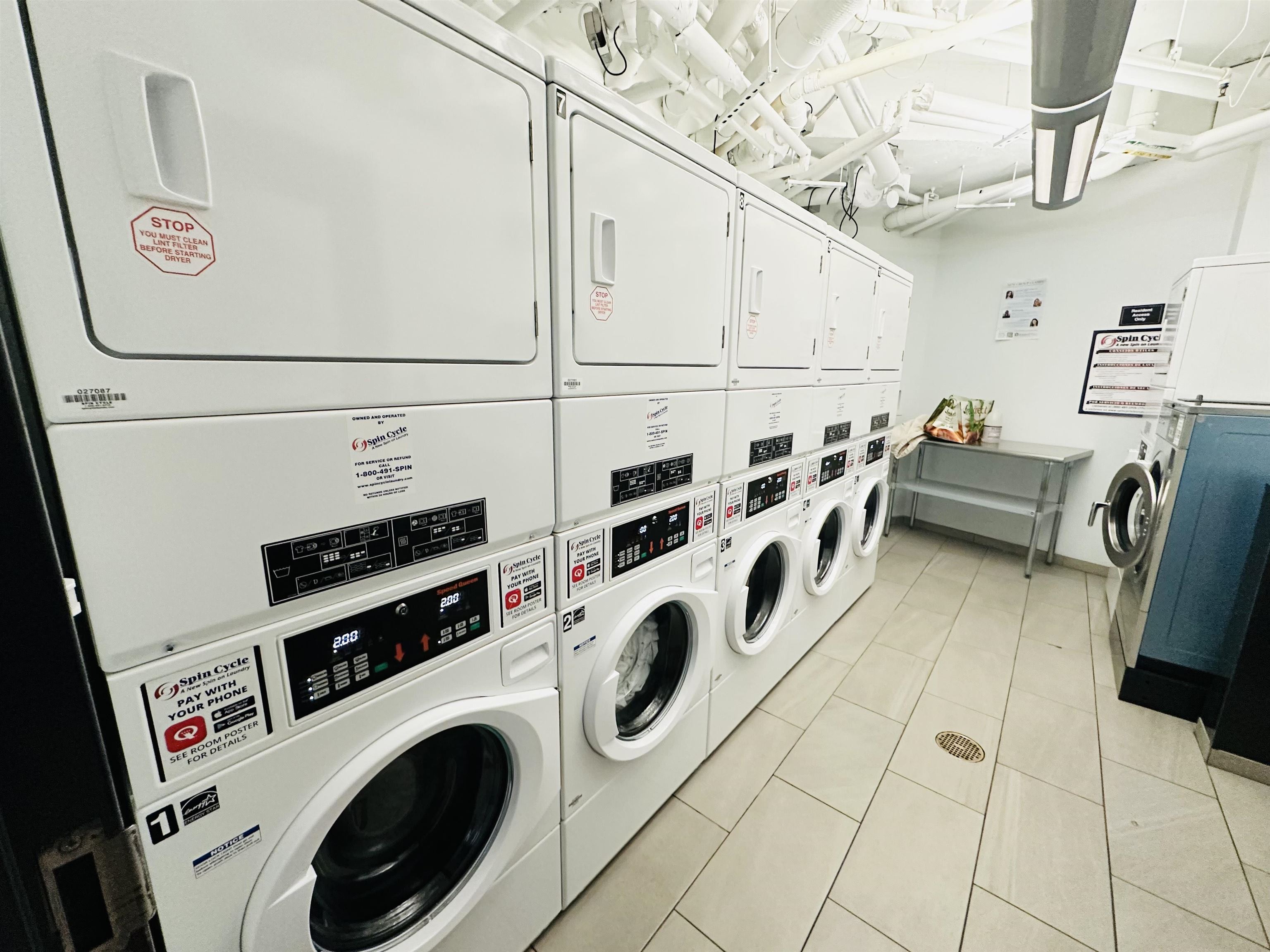 1125 MAXWELL LANE Unit: 426