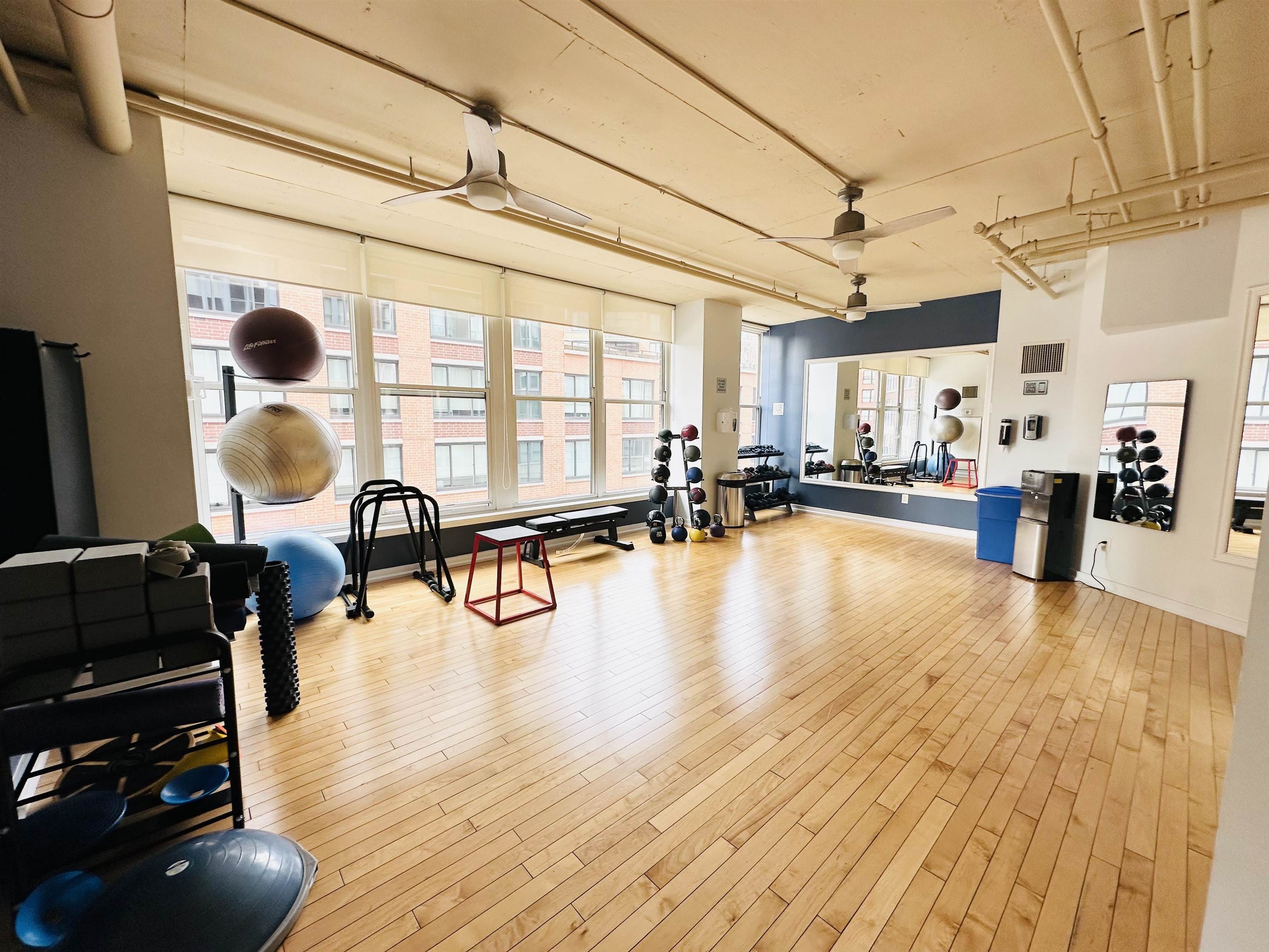 1125 MAXWELL LANE Unit: 426