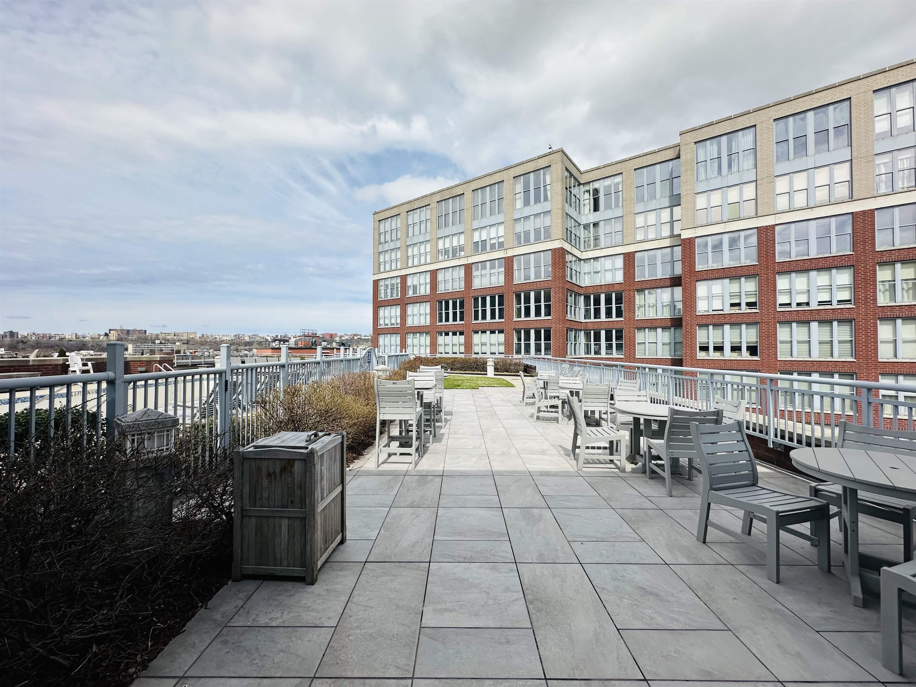 1125 MAXWELL LANE Unit: 426