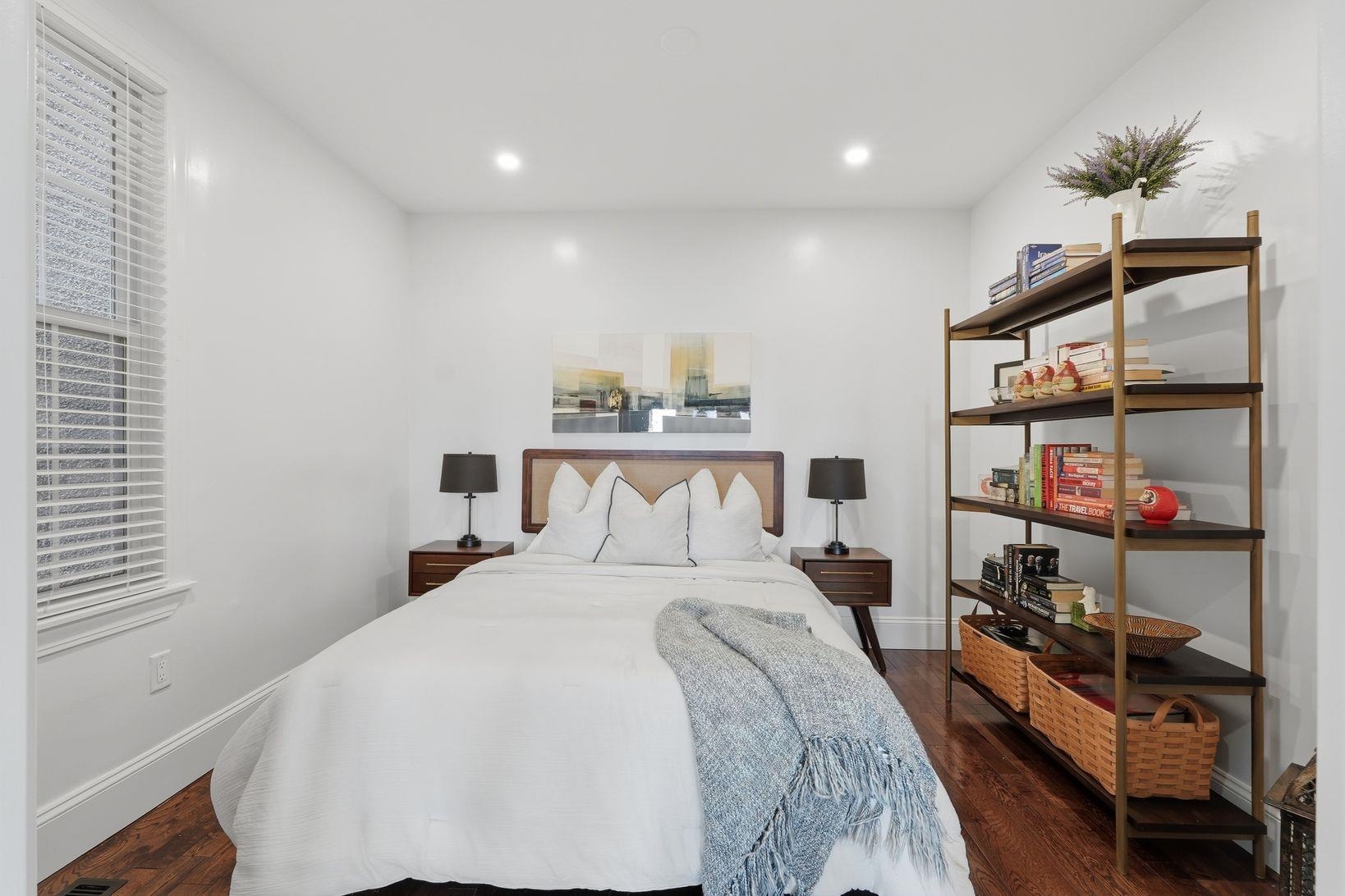 412 GREGORY AVE Unit: 1