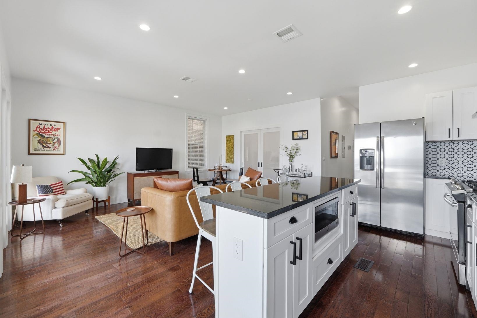 412 GREGORY AVE Unit: 1