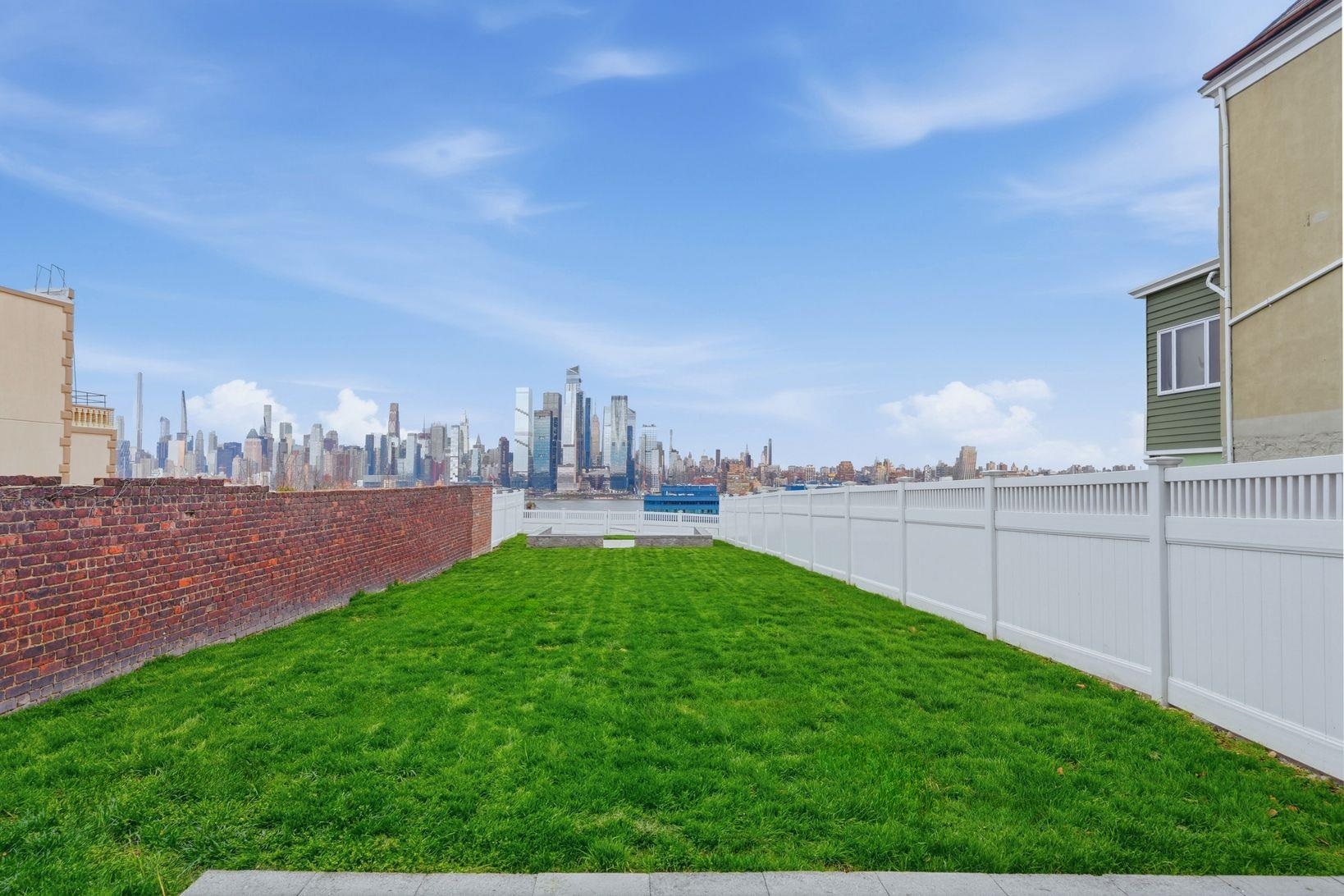 412 GREGORY AVE Unit: 1