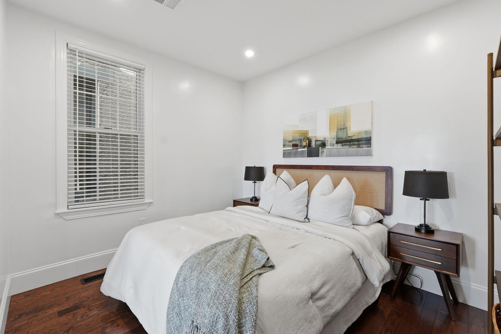 412 GREGORY AVE Unit: 1