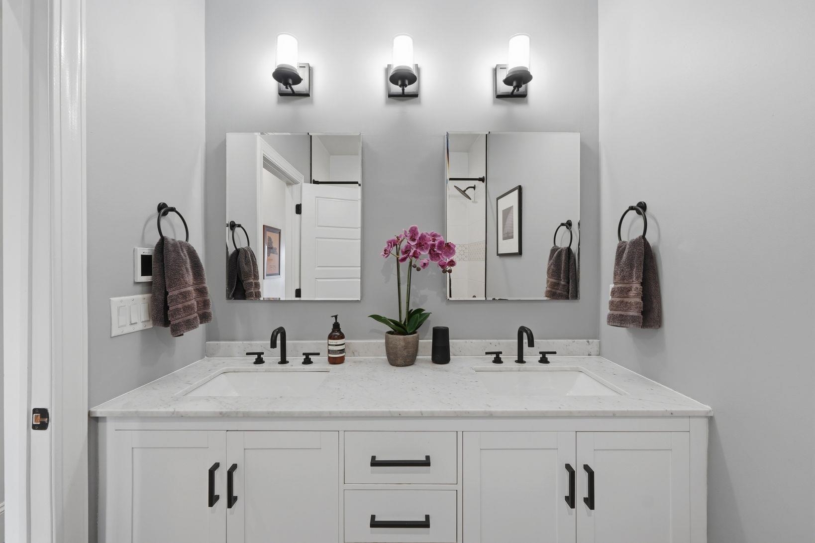 412 GREGORY AVE Unit: 1