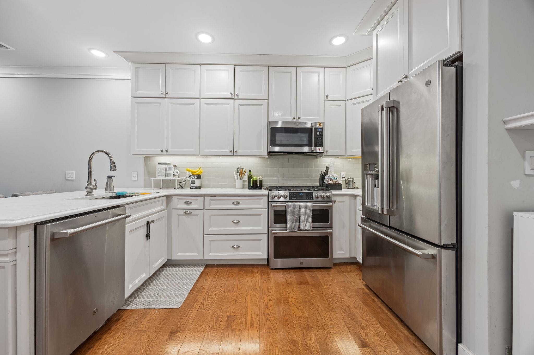 28 BRIGHT ST Unit: 307