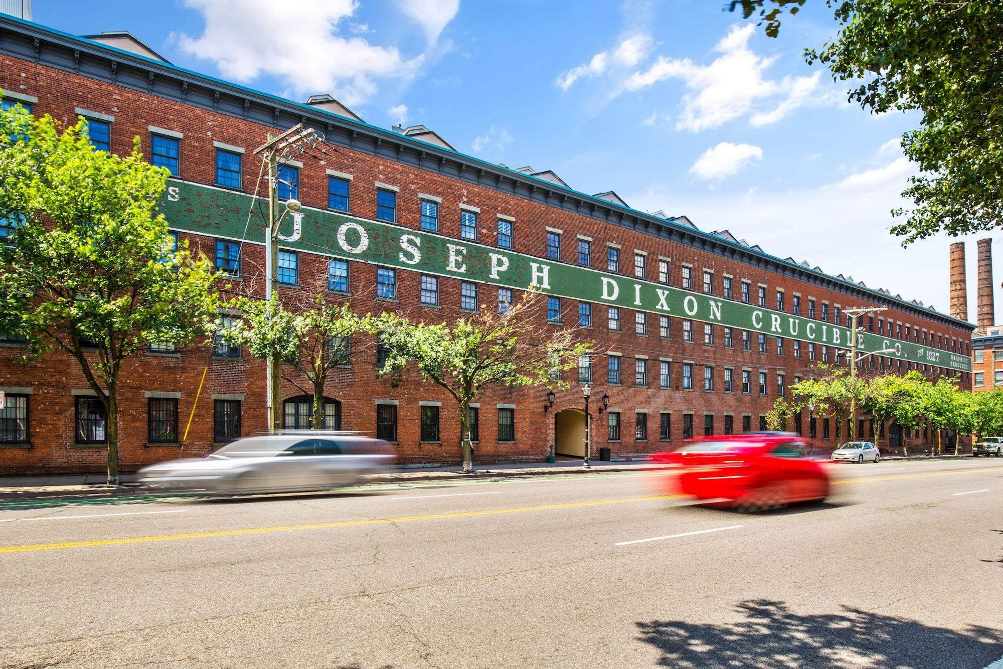 227 CHRISTOPHER COLUMBUS DR Unit: 103B