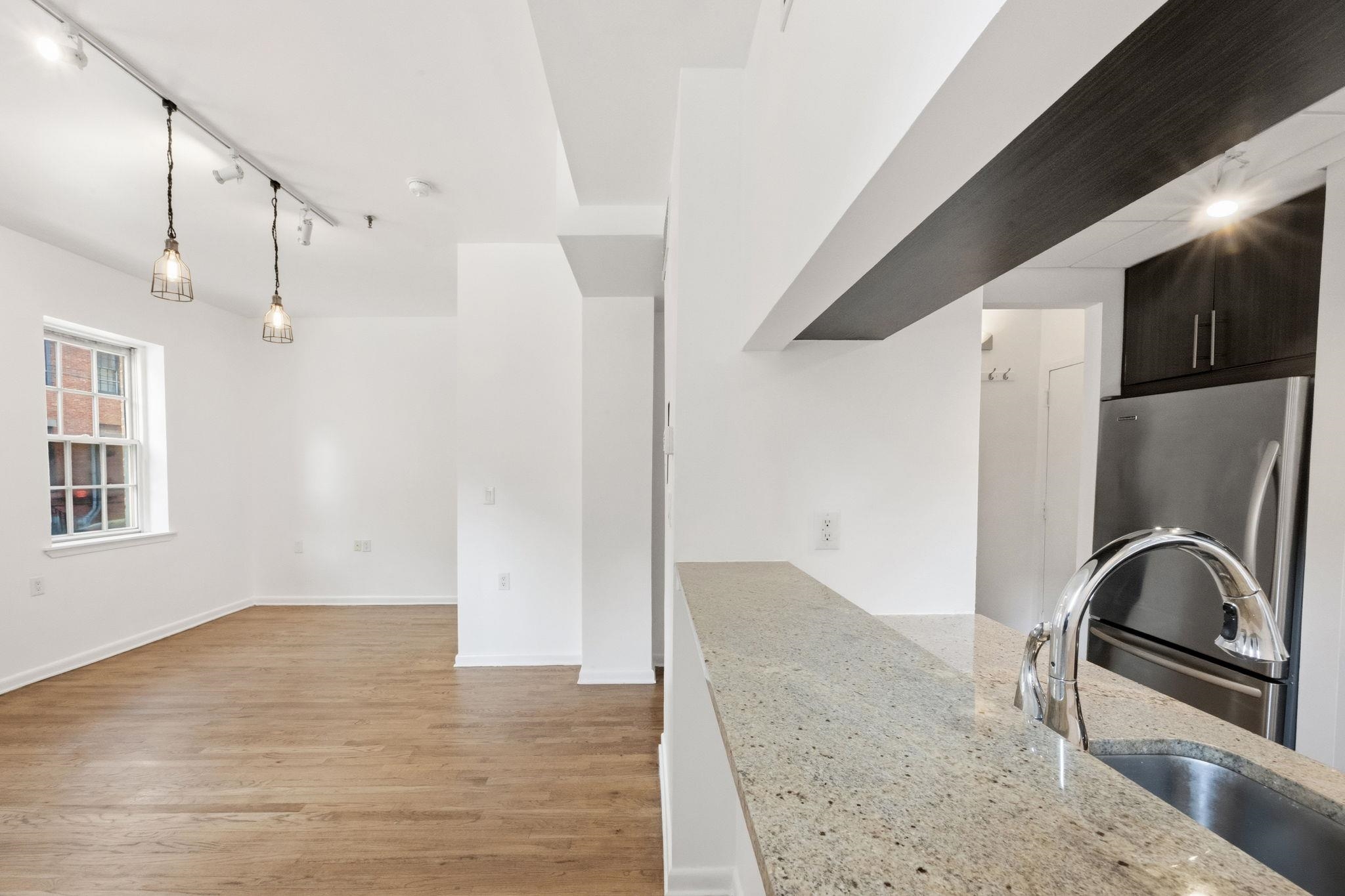 227 CHRISTOPHER COLUMBUS DR Unit: 103B