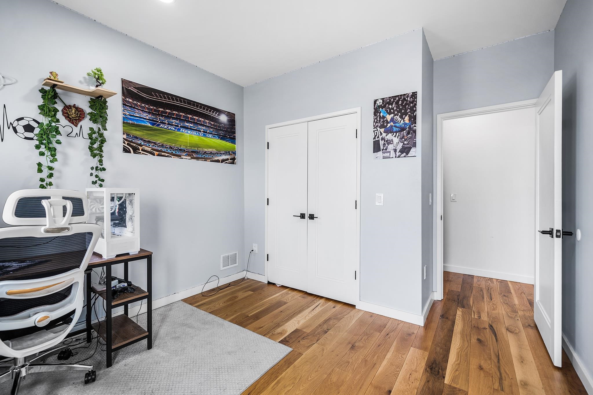 283 TERRACE AVE Unit: 1