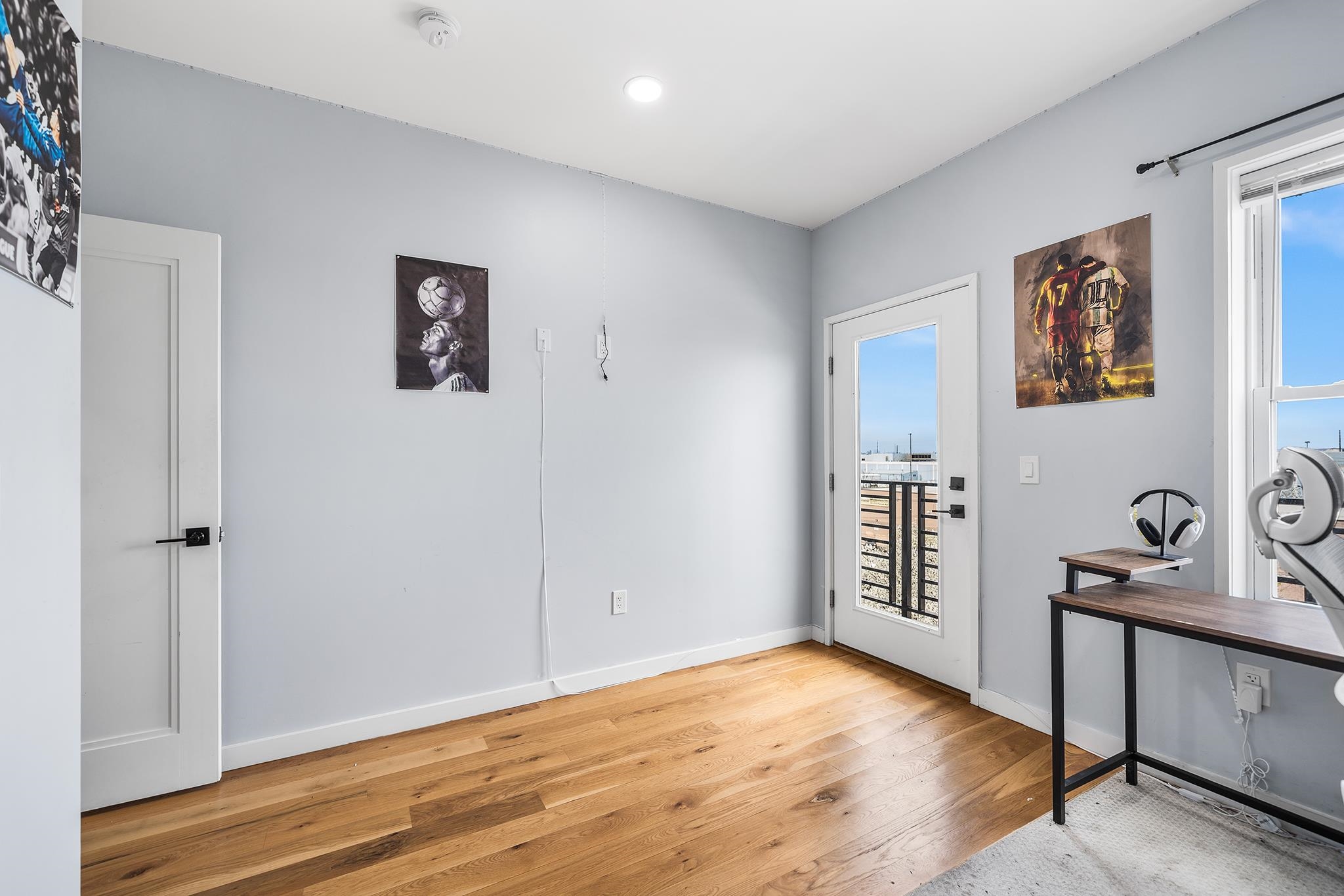 283 TERRACE AVE Unit: 1