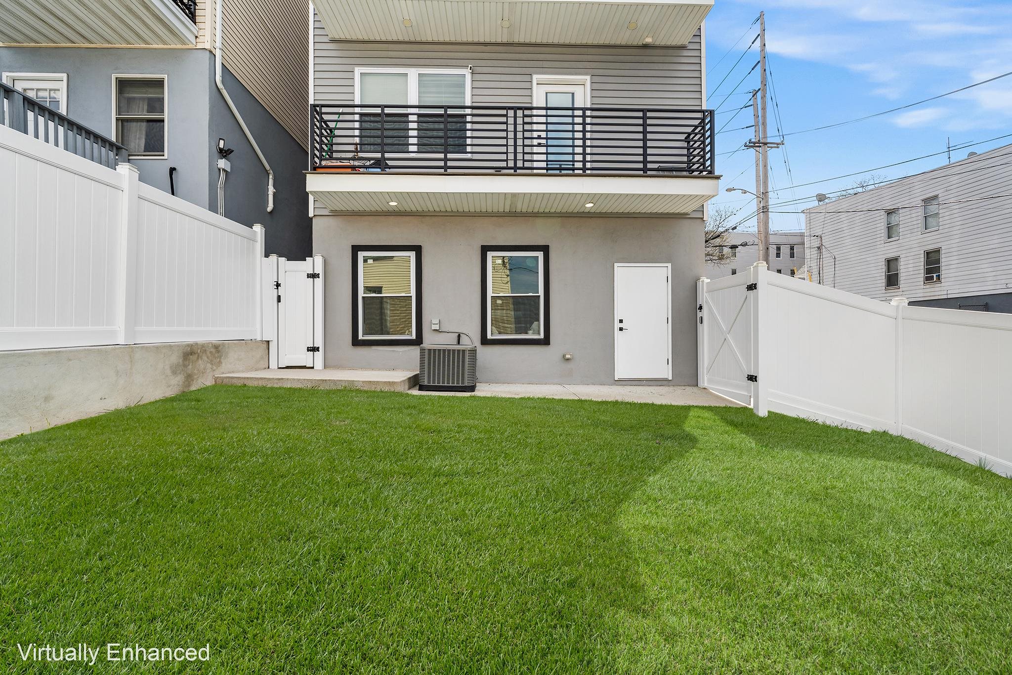 283 TERRACE AVE Unit: 1