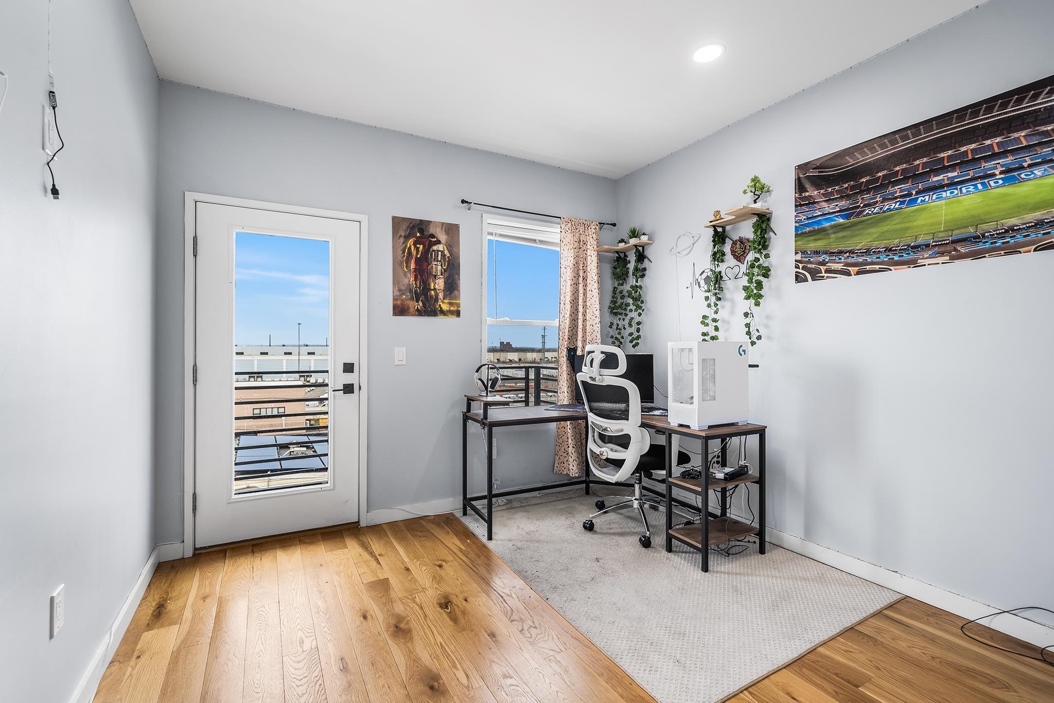 283 TERRACE AVE Unit: 1
