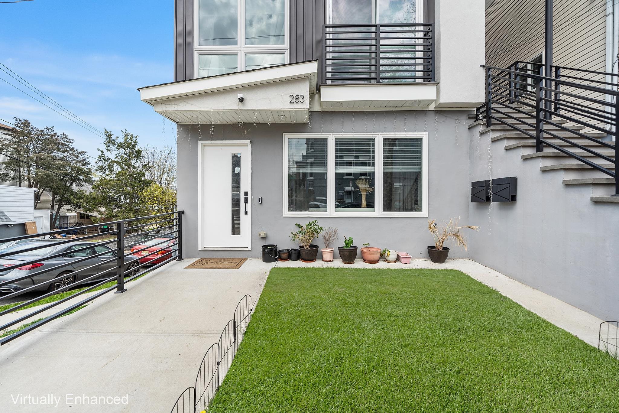 283 TERRACE AVE Unit: 1