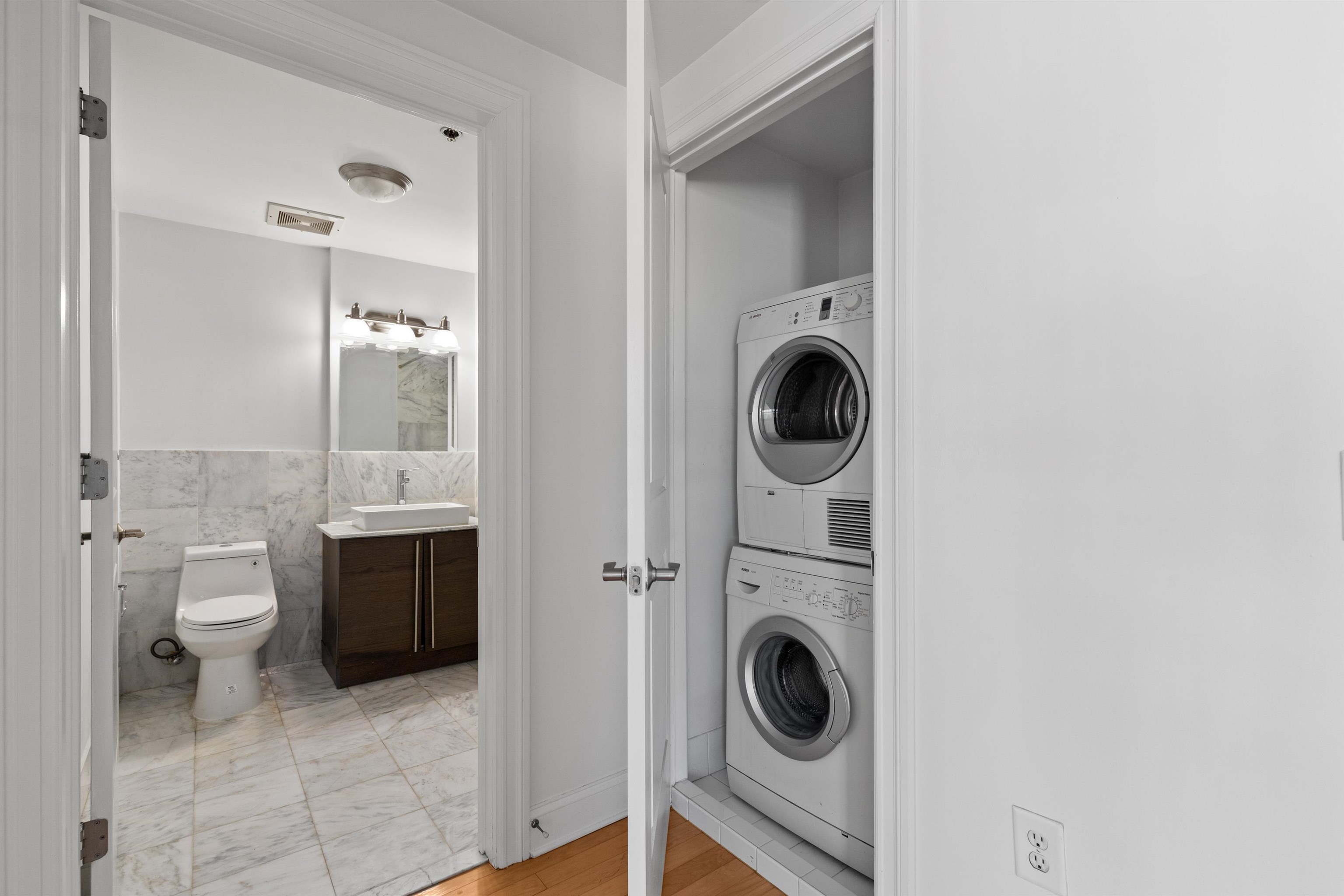 10 REGENT ST Unit: 415