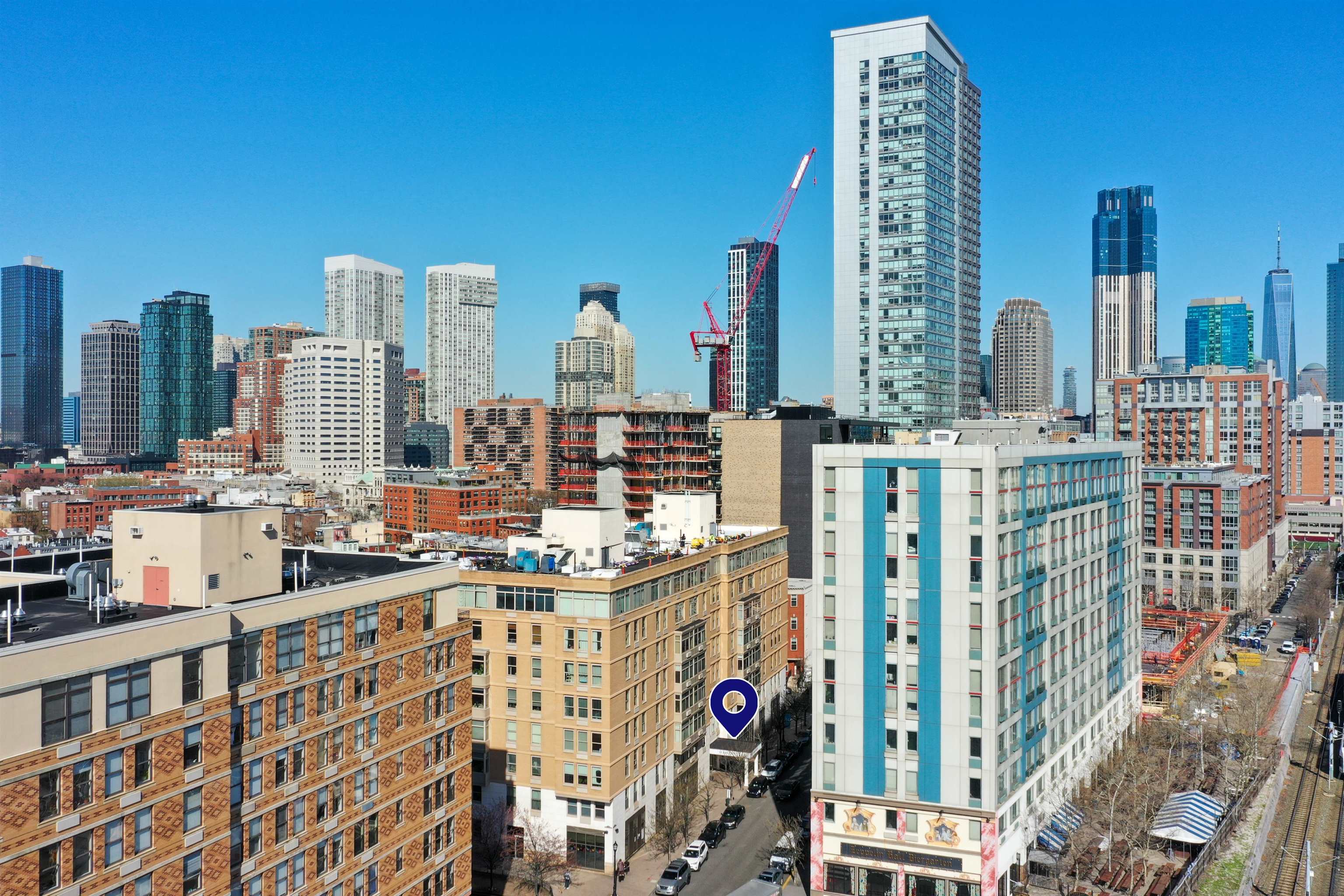 10 REGENT ST Unit: 415