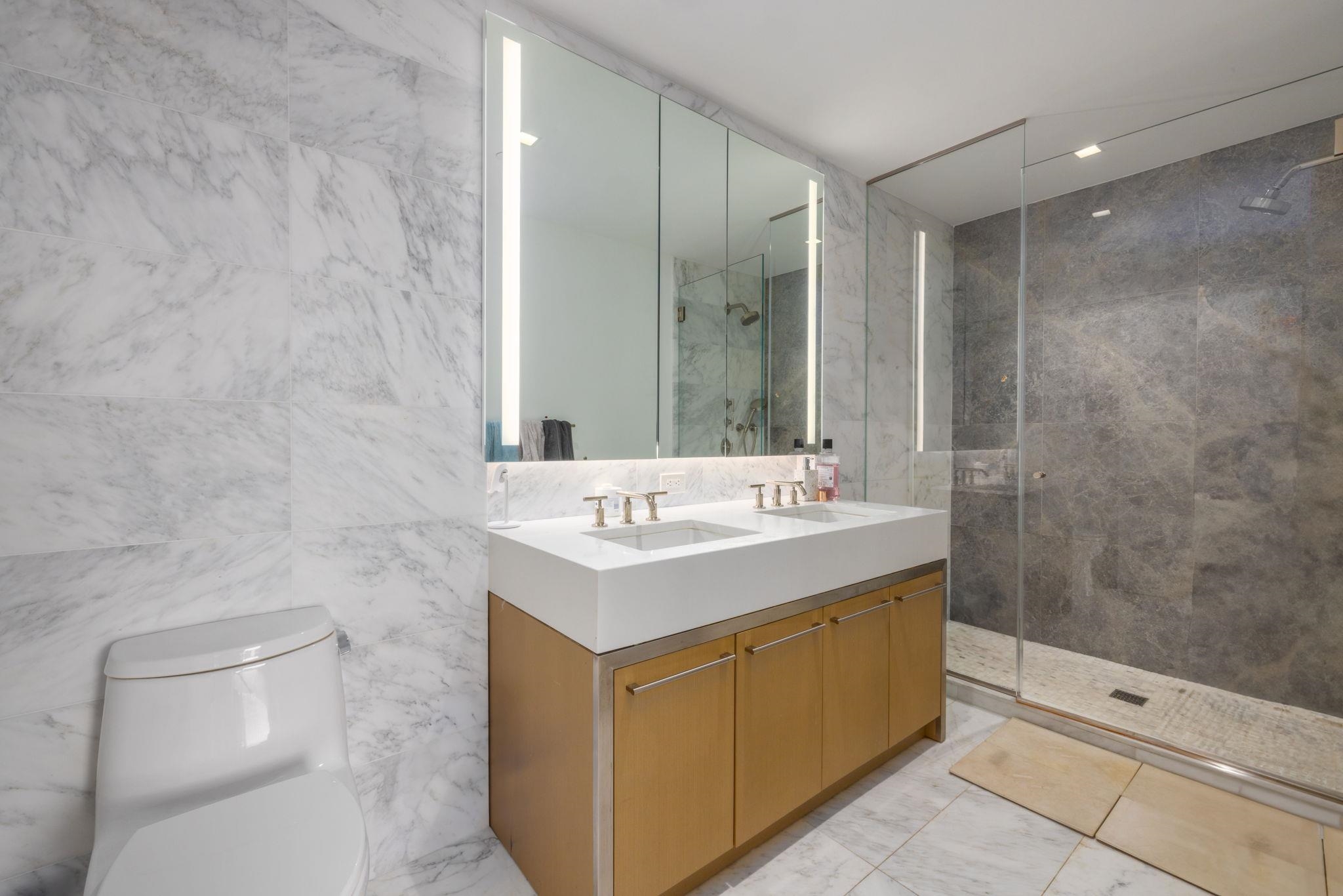 75 PARK LANE SOUTH Unit: 3507