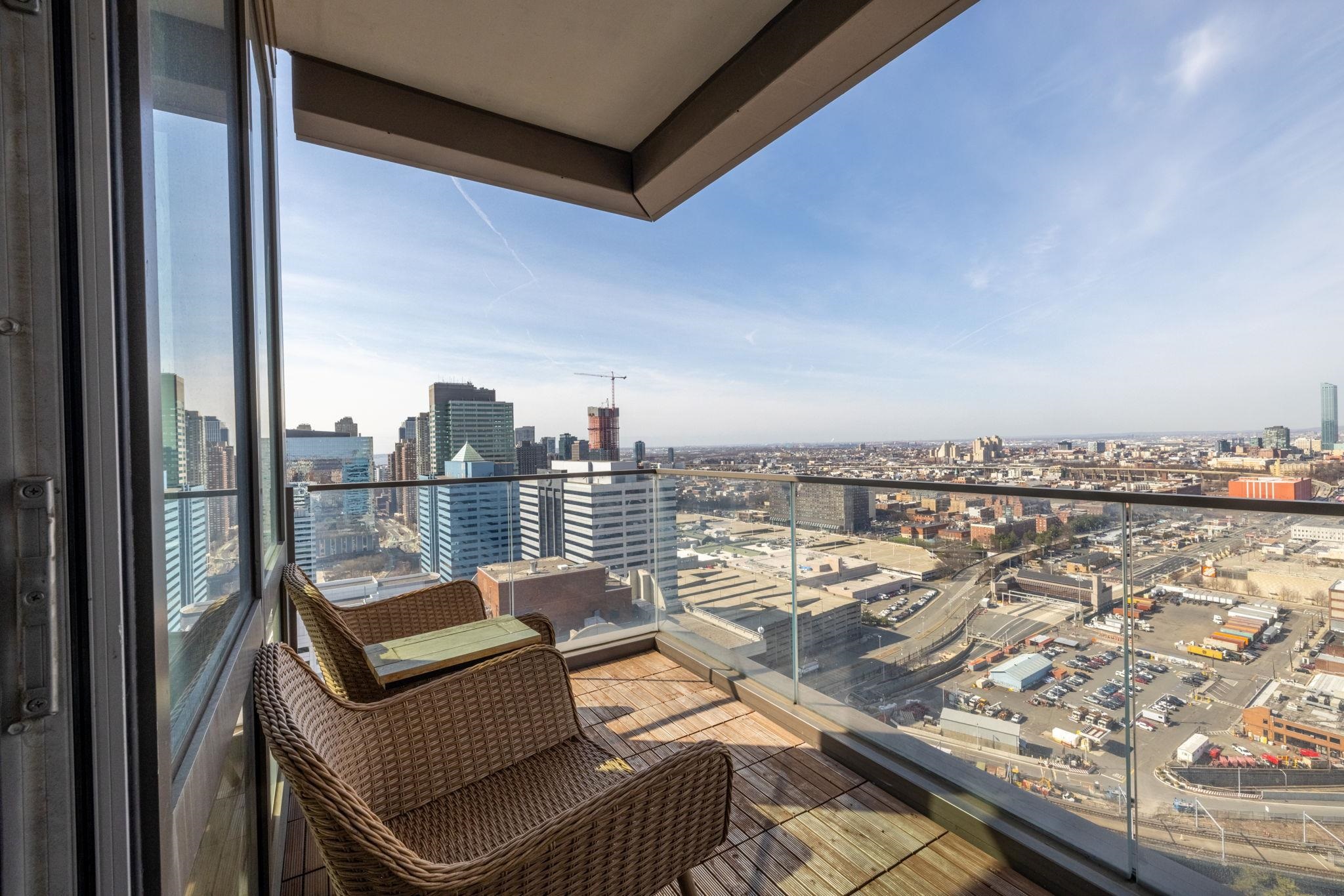 75 PARK LANE SOUTH Unit: 3507