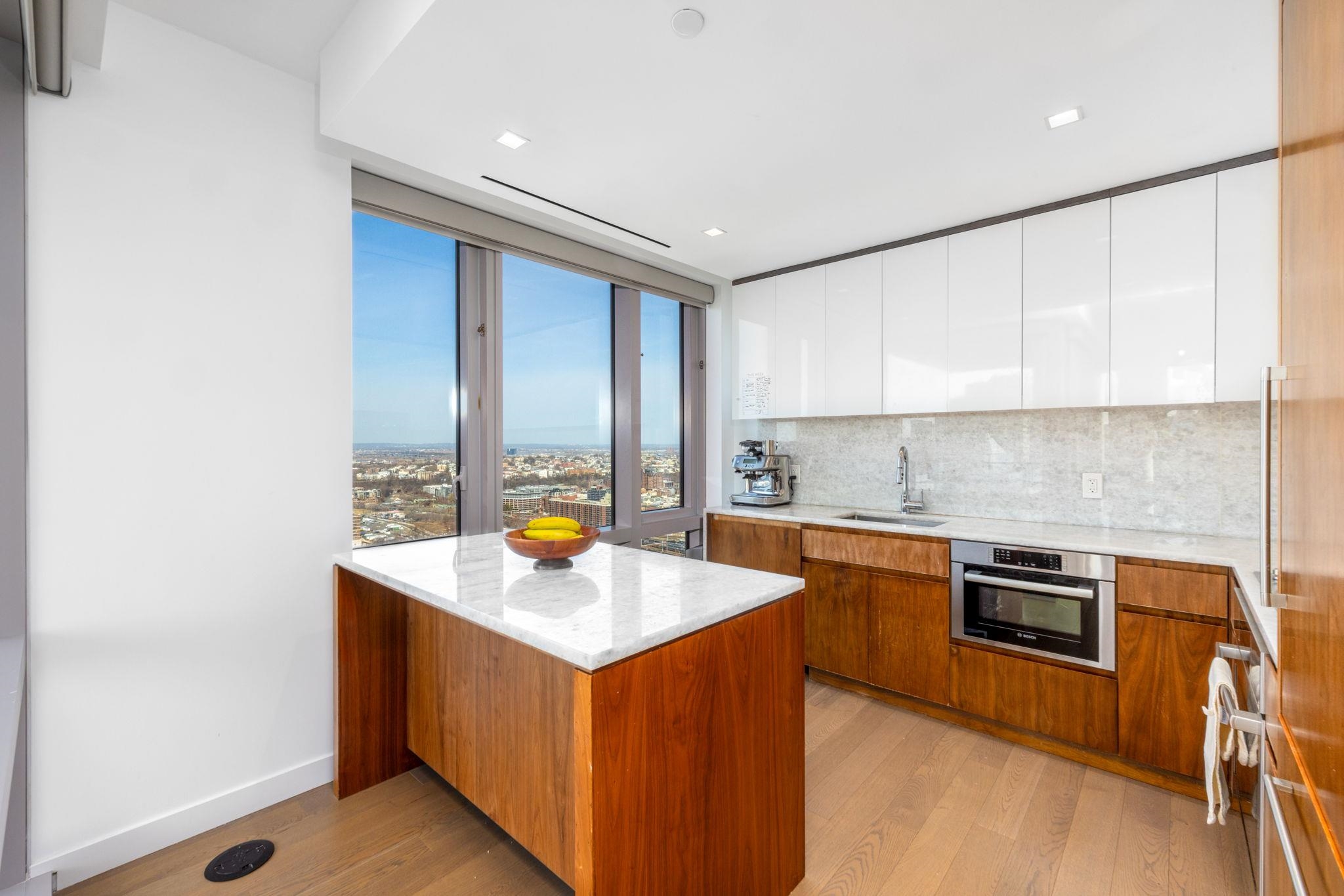 75 PARK LANE SOUTH Unit: 3507