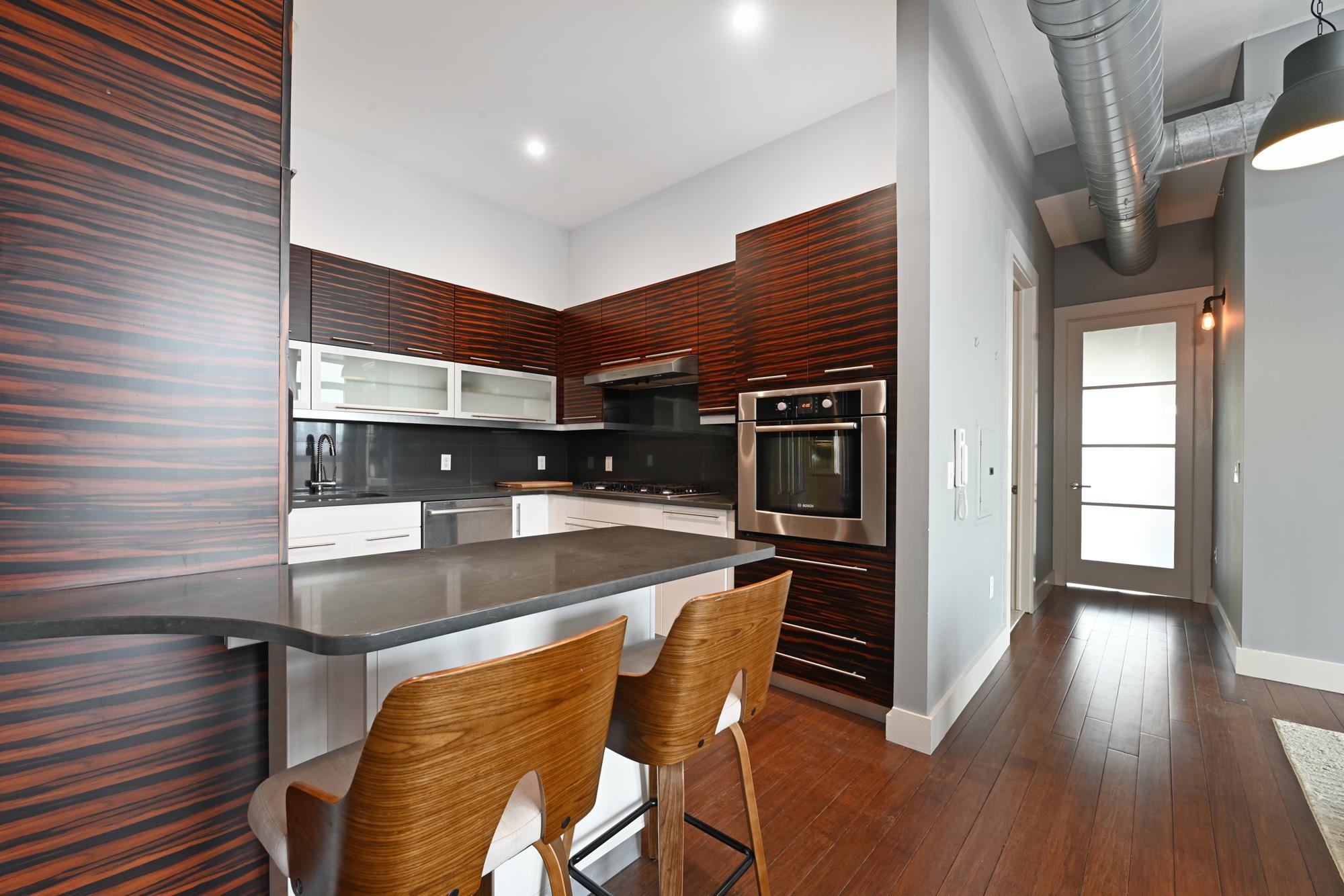 650 MONTGOMERY ST Unit: 505