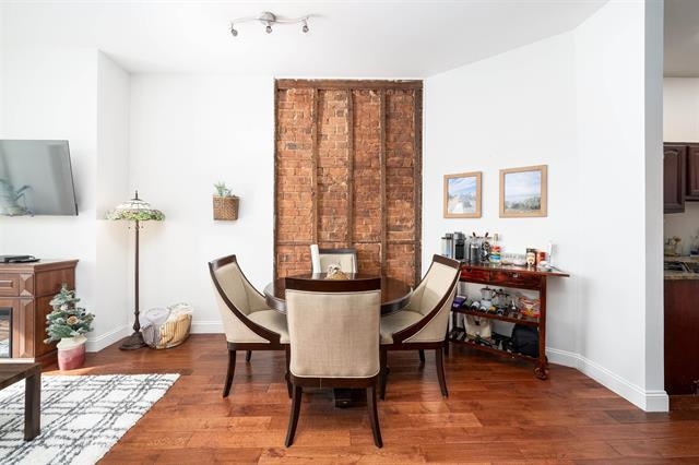 245 GRIFFITH ST Unit: 2