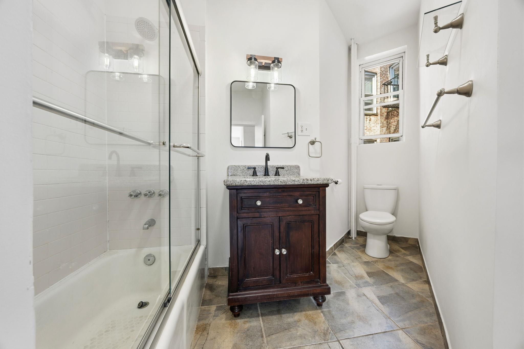 282 MAGNOLIA AVE Unit: 9