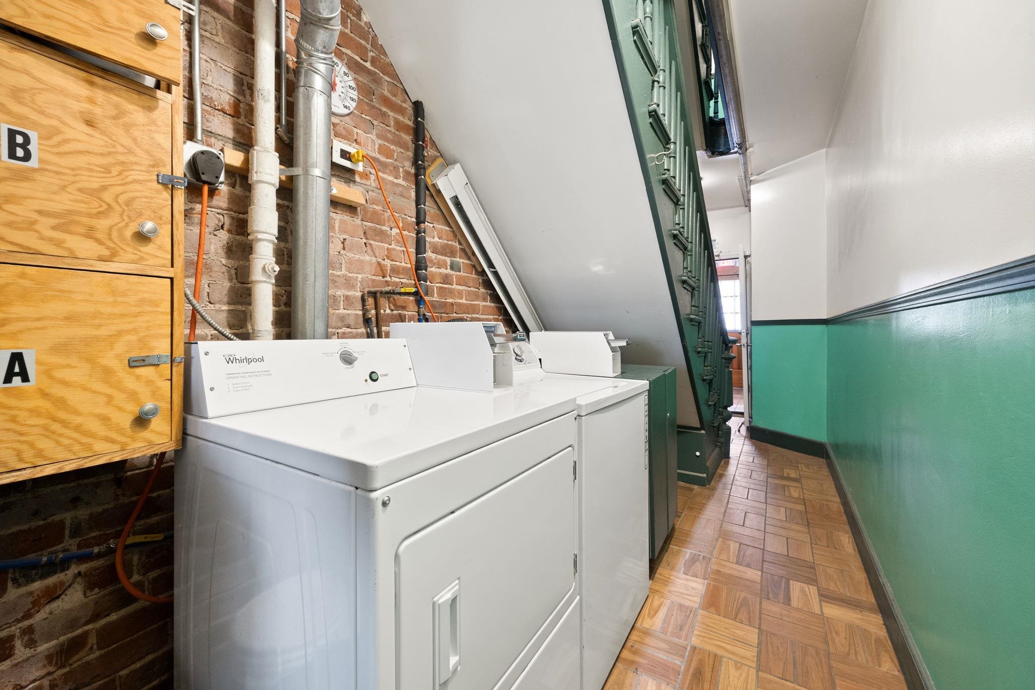 228 WILLOW AVE Unit: C