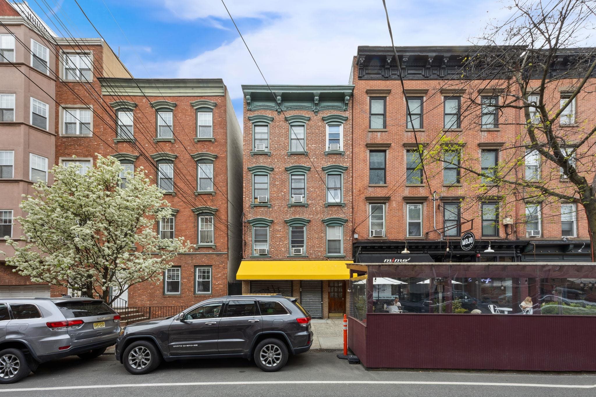 228 WILLOW AVE Unit: C