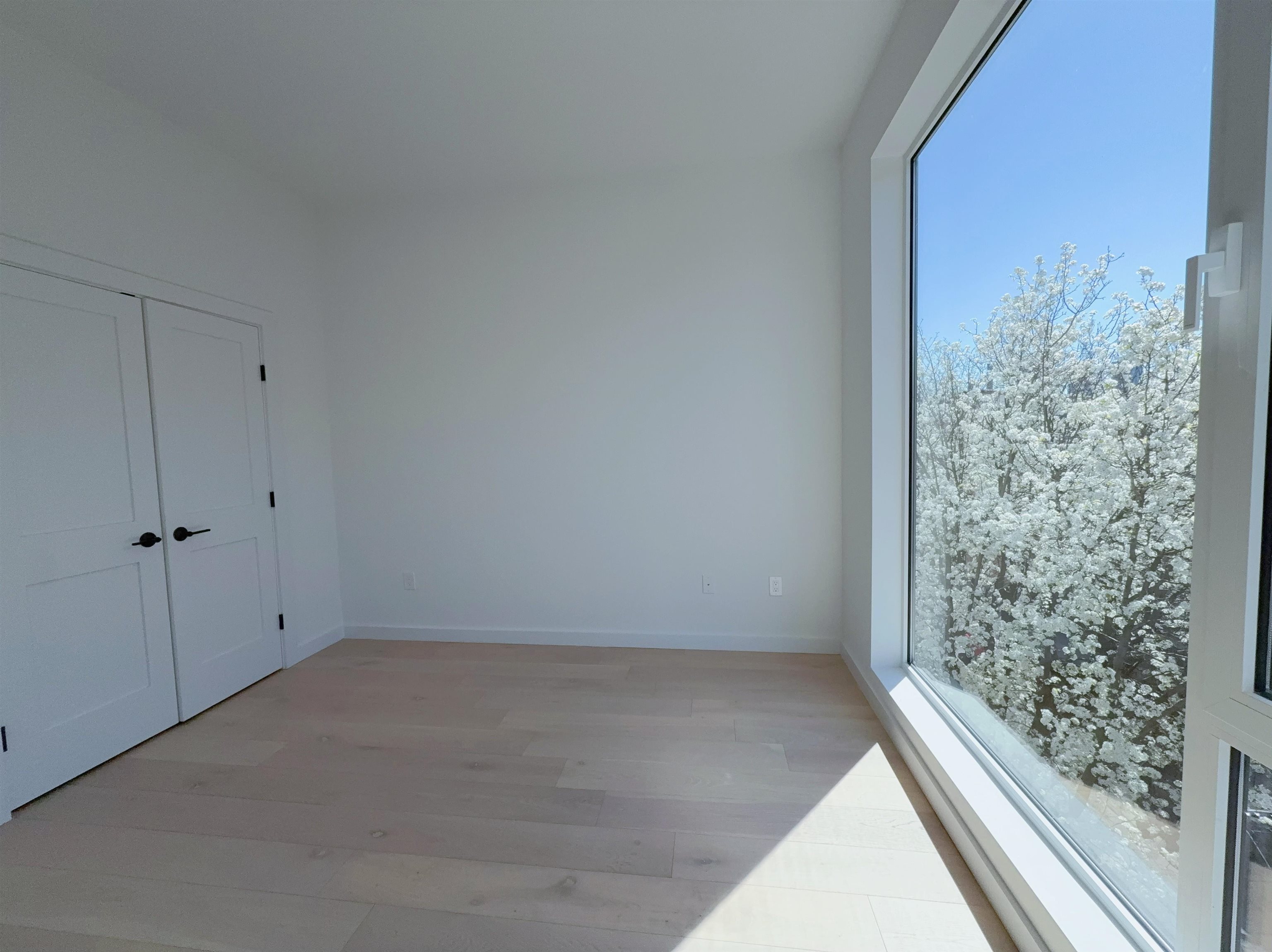 425 3RD ST Unit: 315