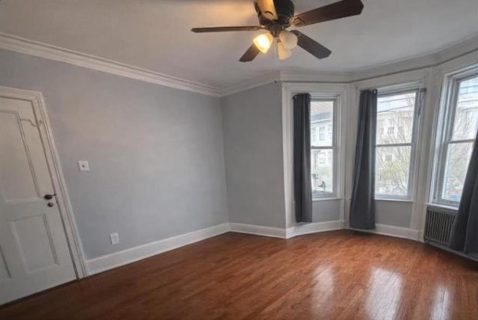 21 49TH ST Unit: 1
