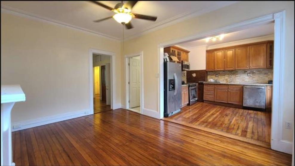 476 GREGORY AVE Unit: 2