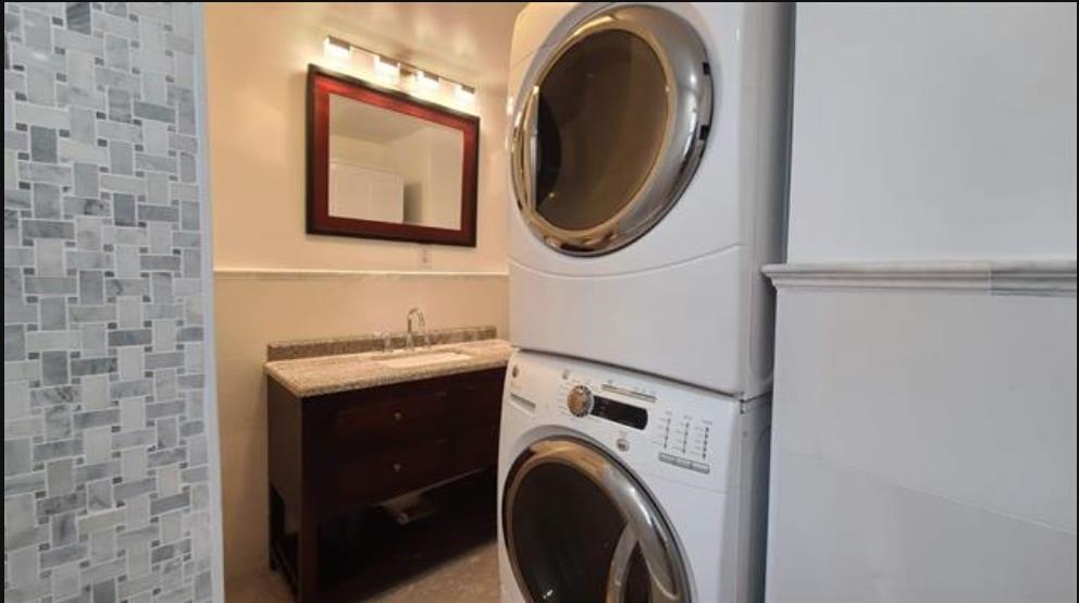 476 GREGORY AVE Unit: 2