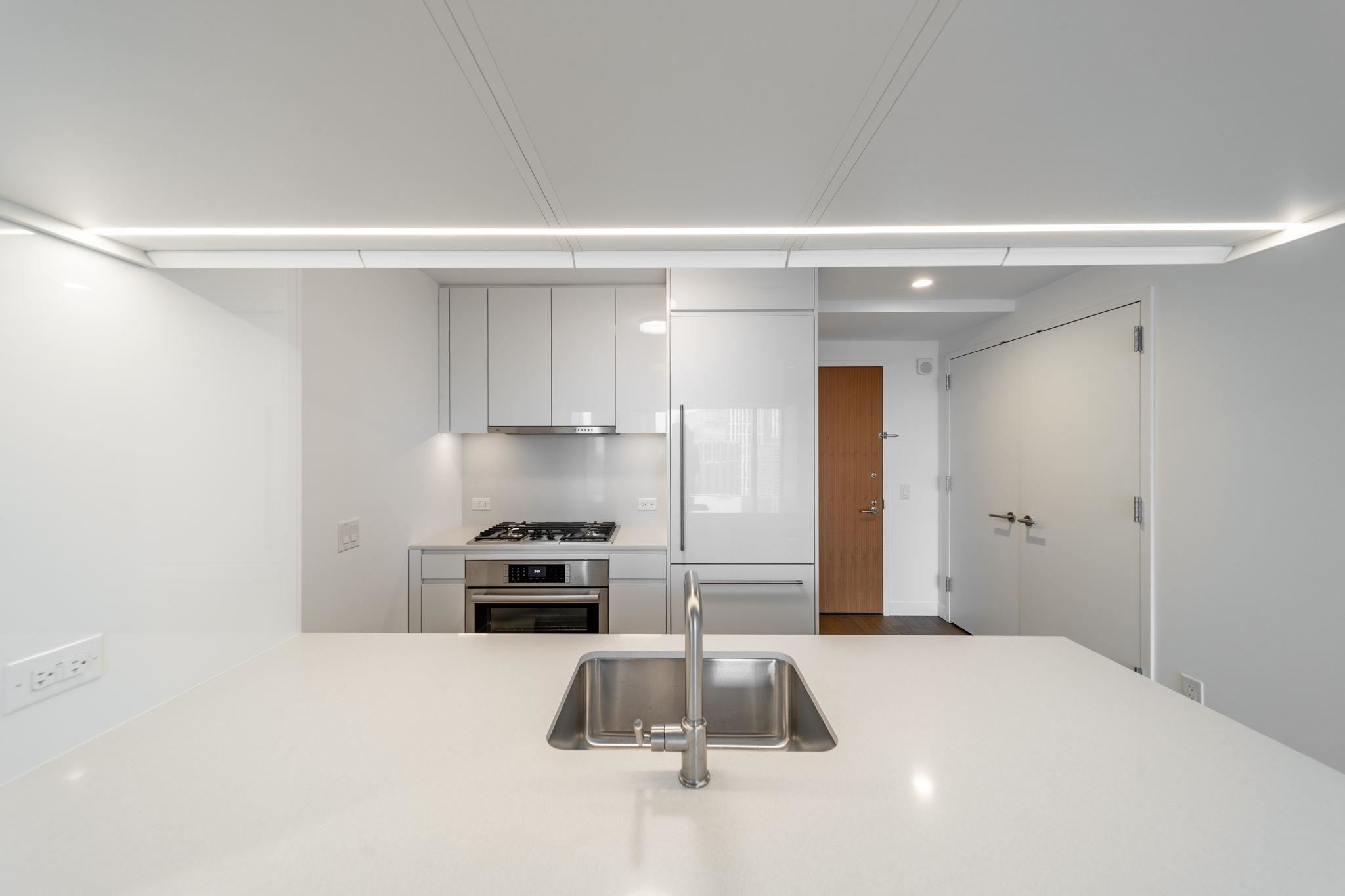 99 HUDSON ST Unit: 1807