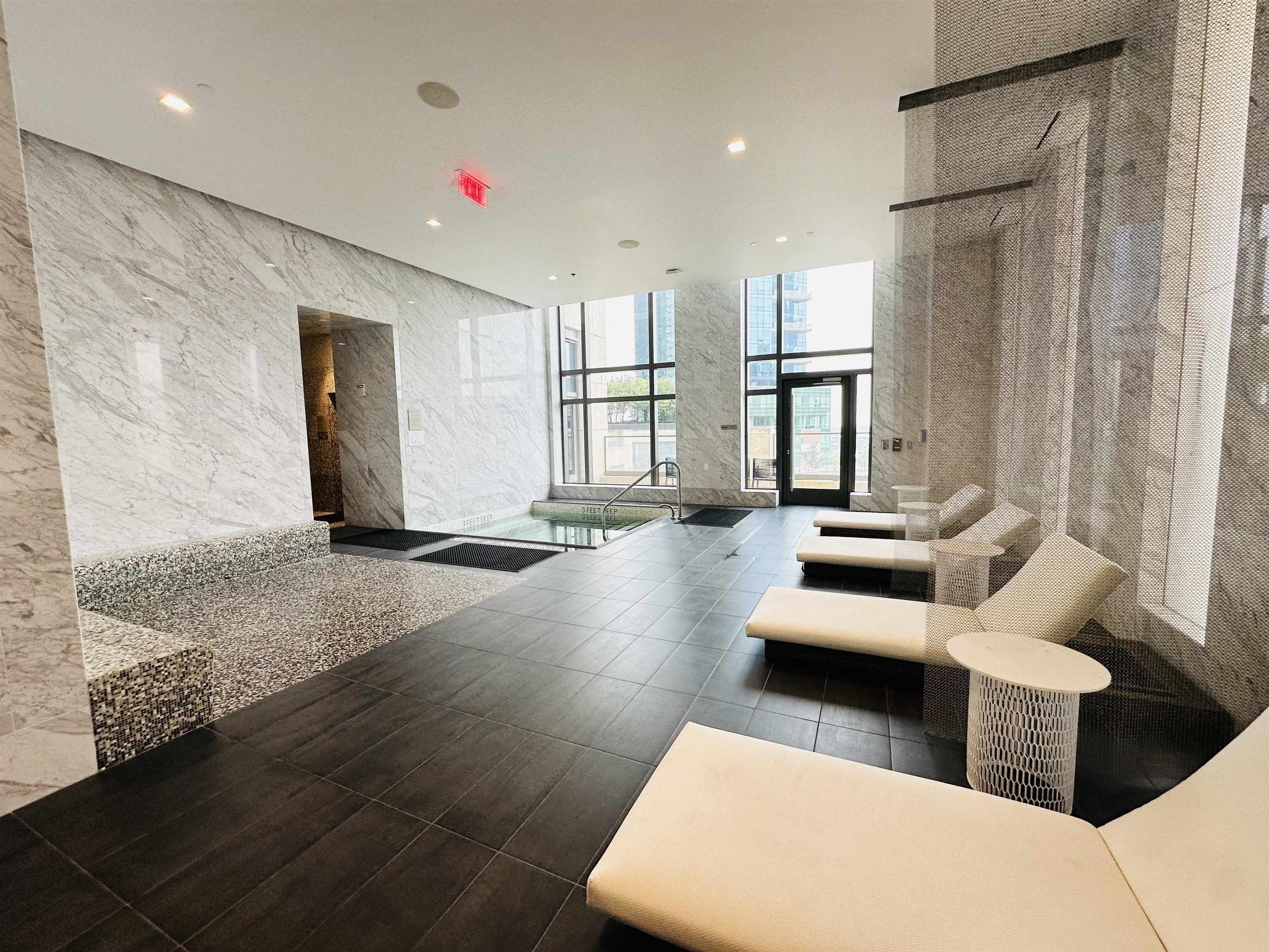 99 HUDSON ST Unit: 1807