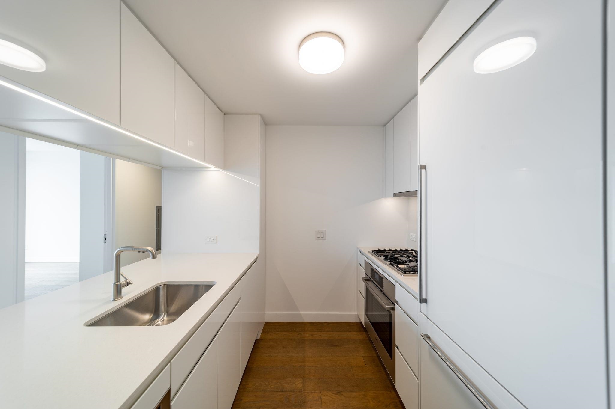 99 HUDSON ST Unit: 1807