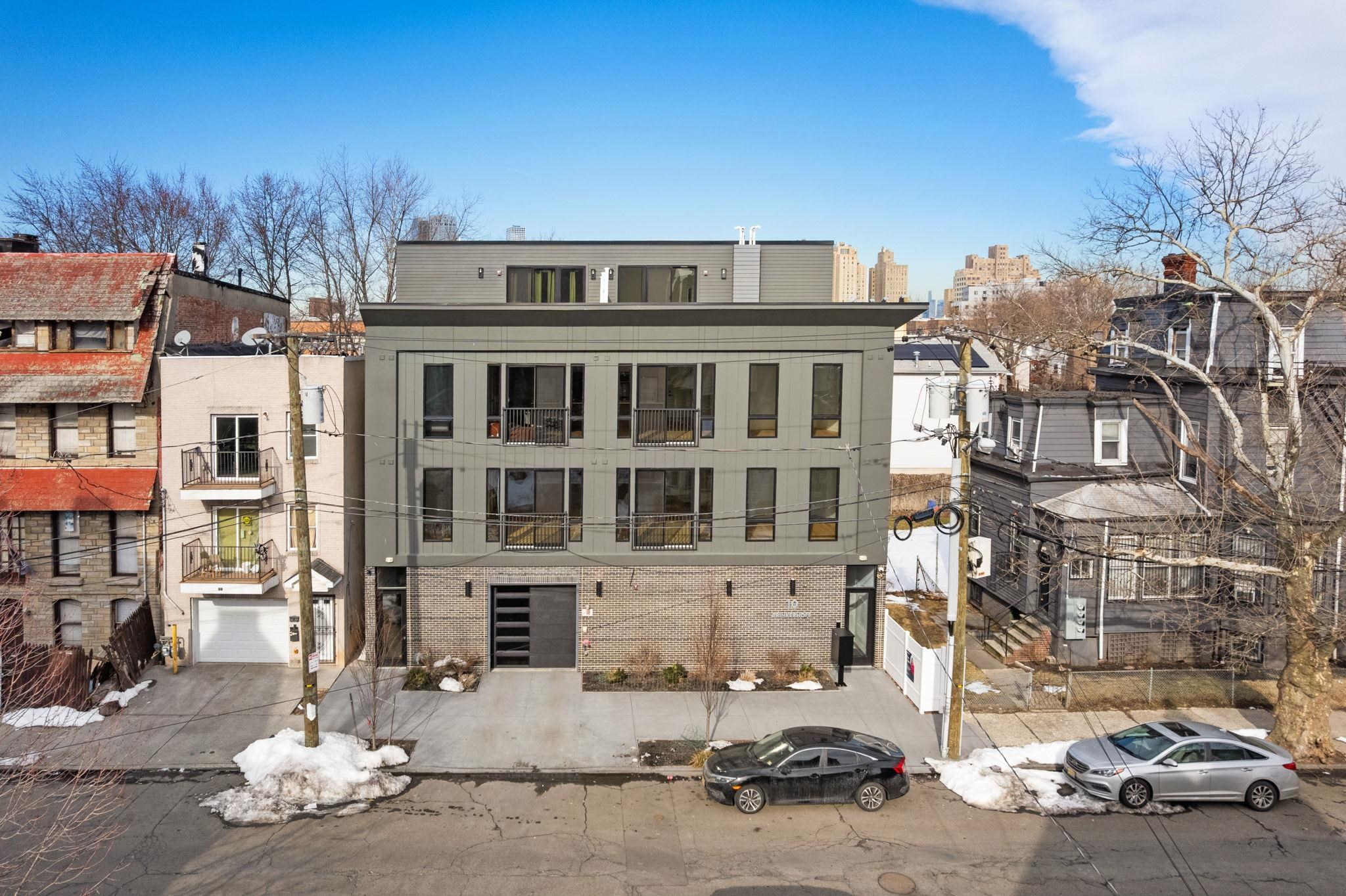 10 BRINKERHOFF ST